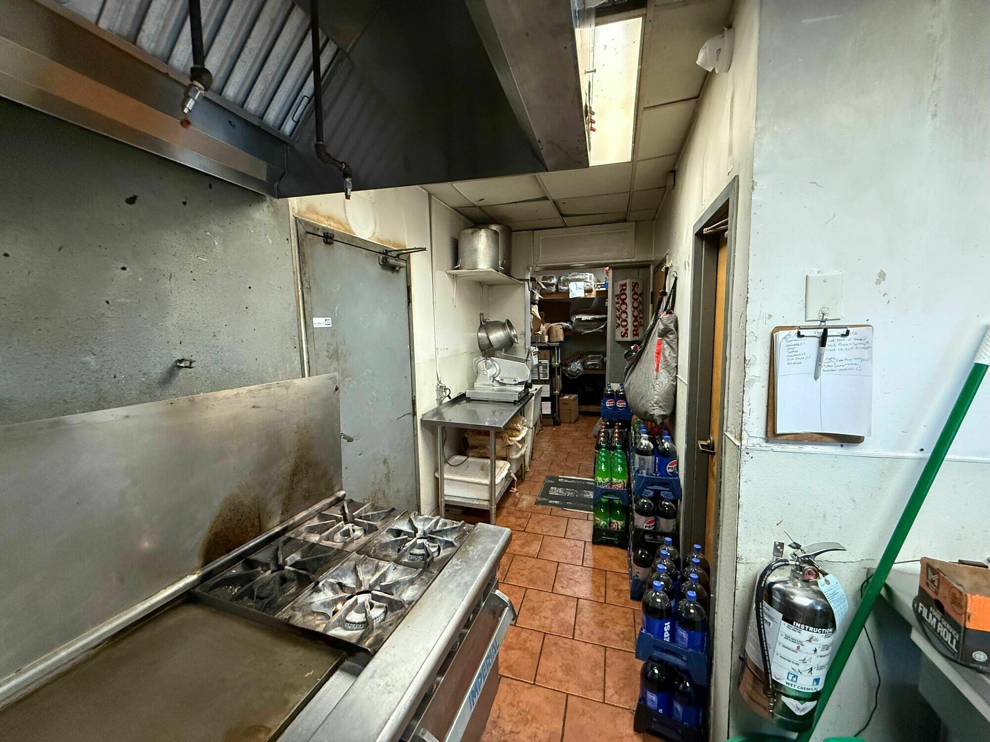 834 East Division Street Property Photo 19