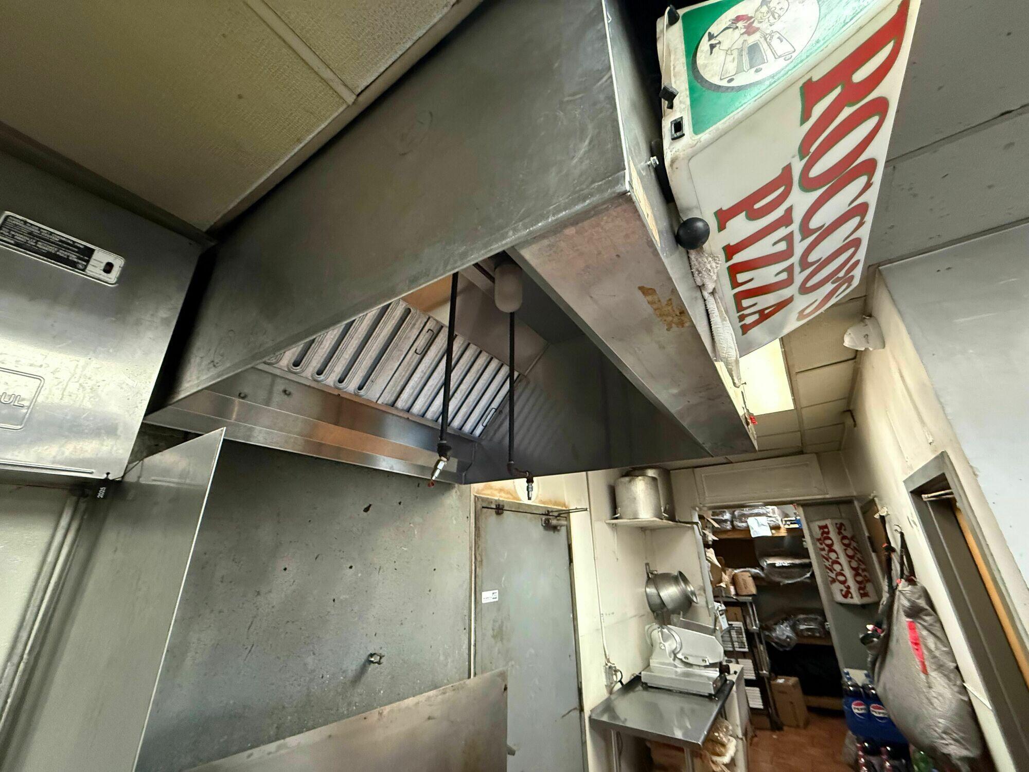 834 East Division Street Property Photo 20