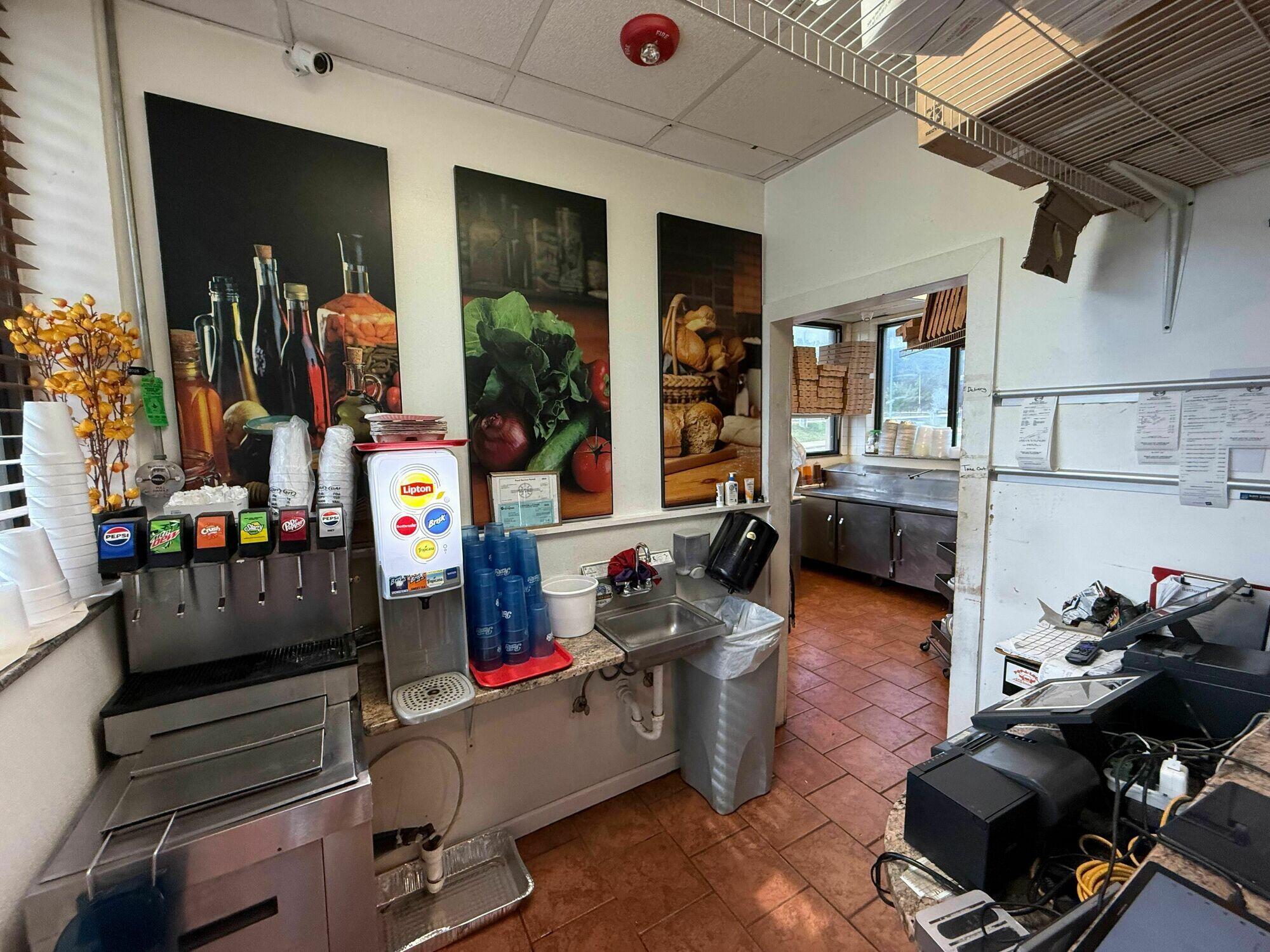 834 East Division Street Property Photo 27