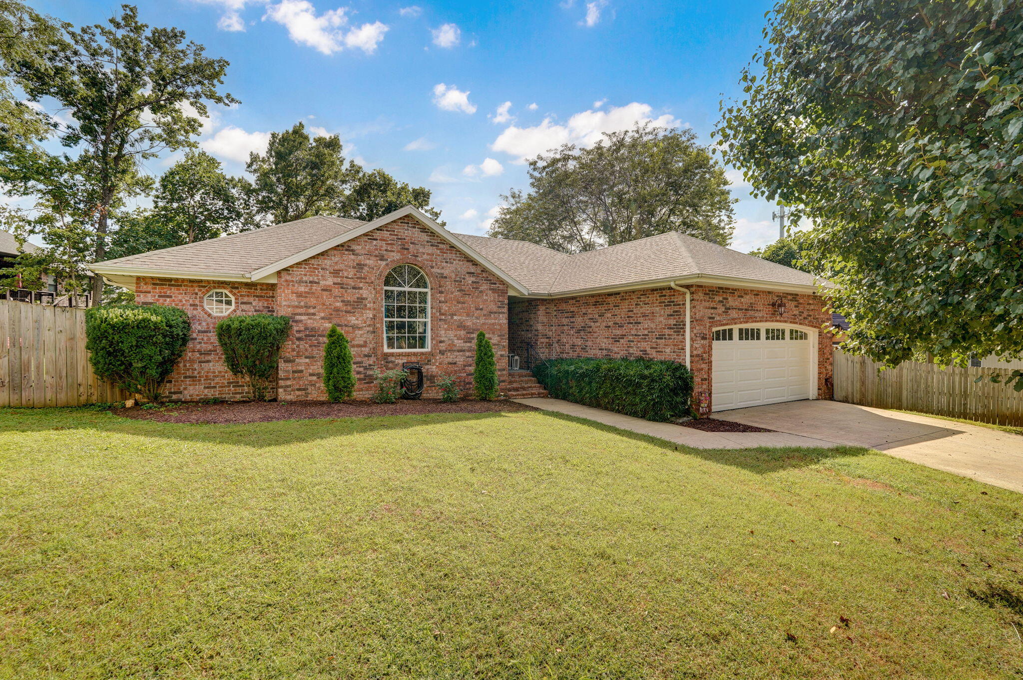 2392 West Cantebury Street