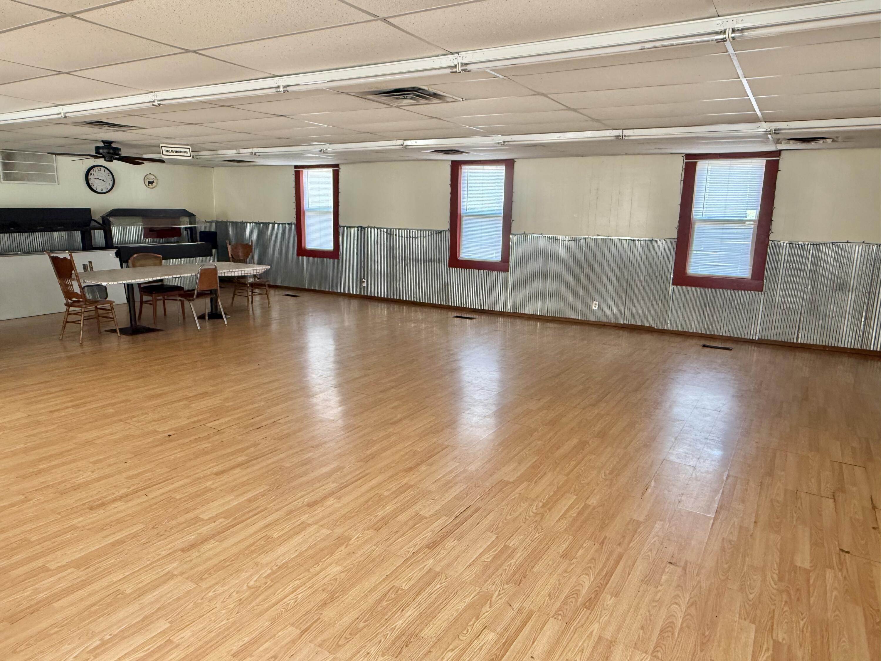 127 East Rolla Street Property Photo 5