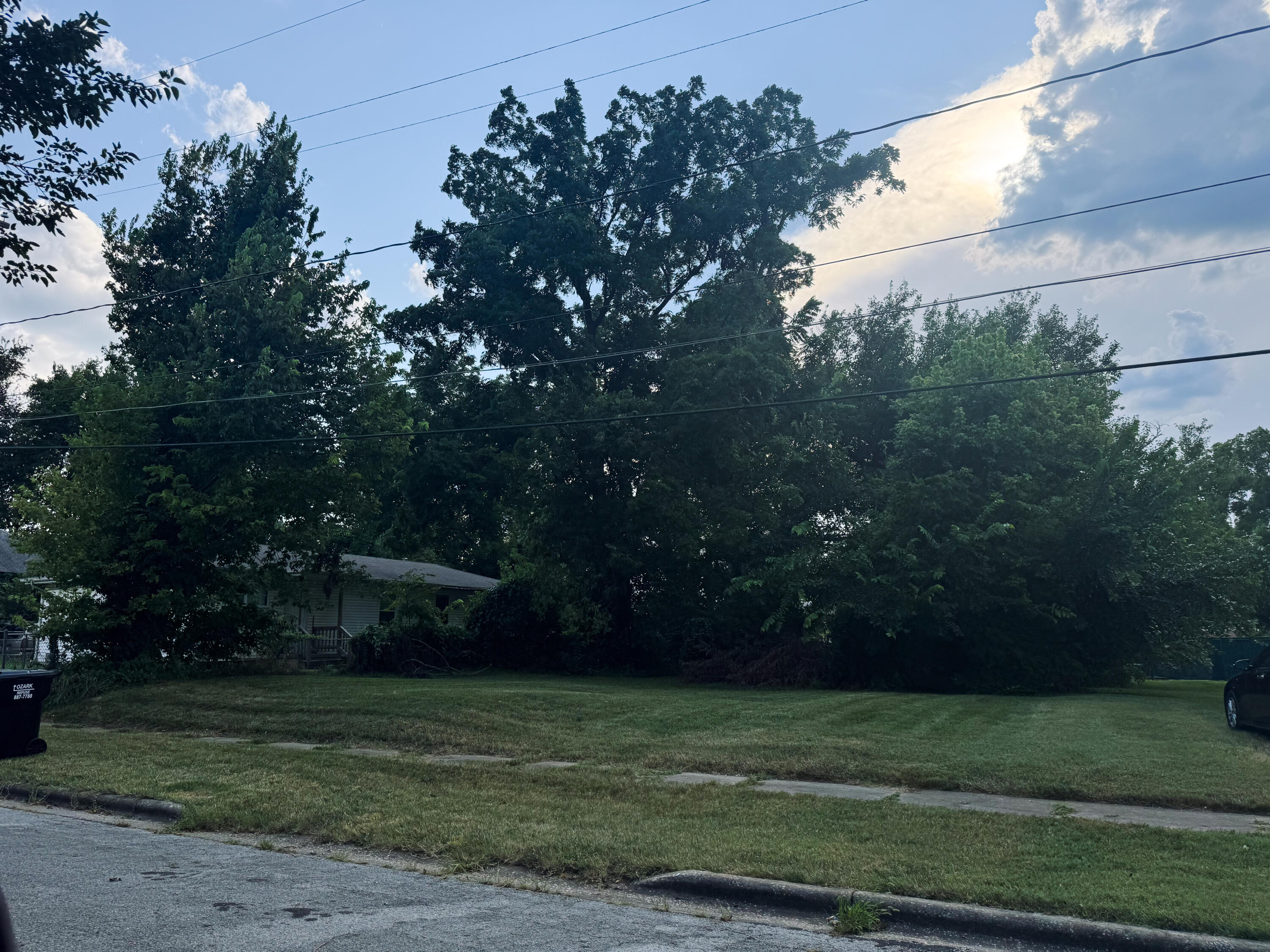 717 North Weaver Avenue Property Photo 1
