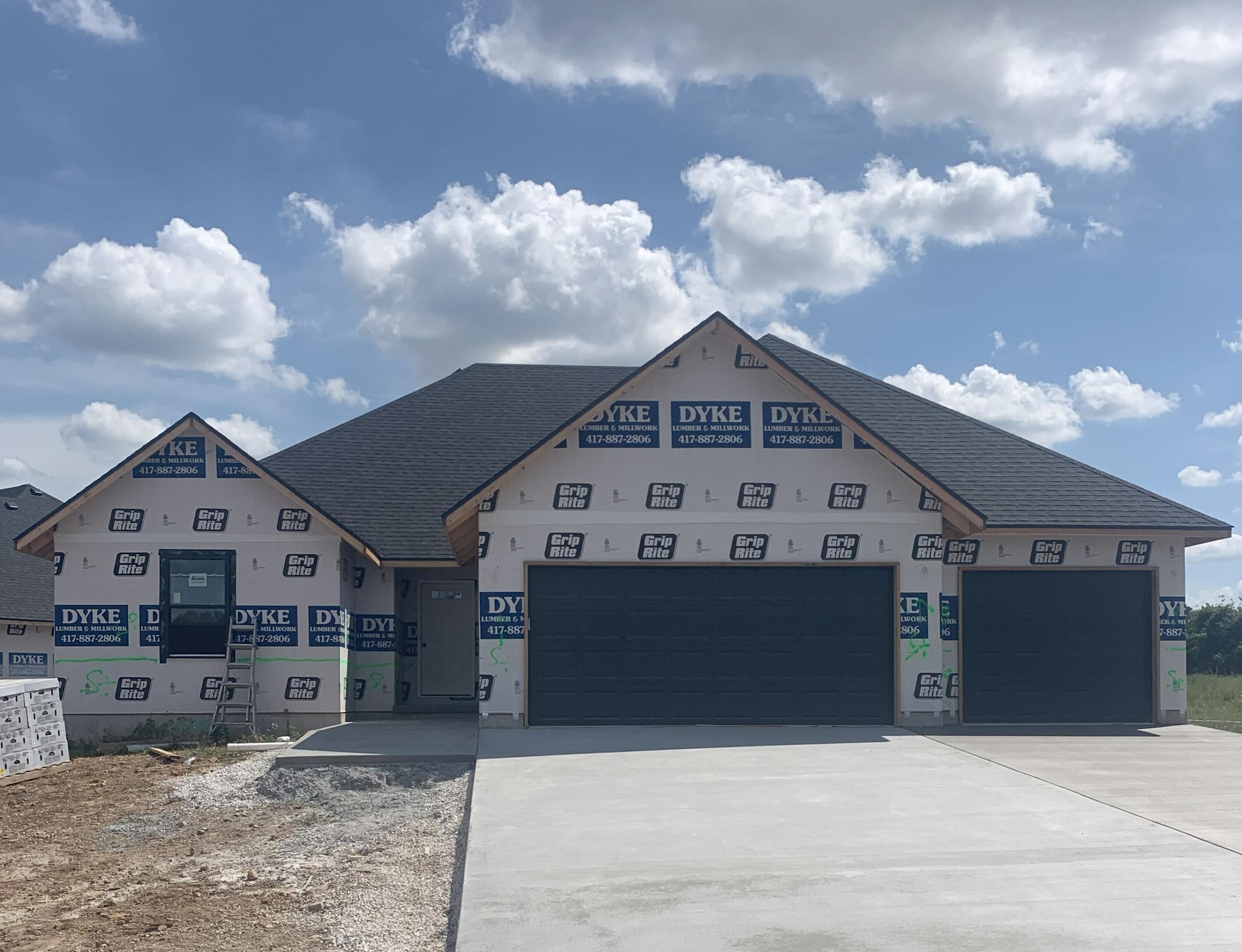 3014 East Heritage Street Property Photo 1