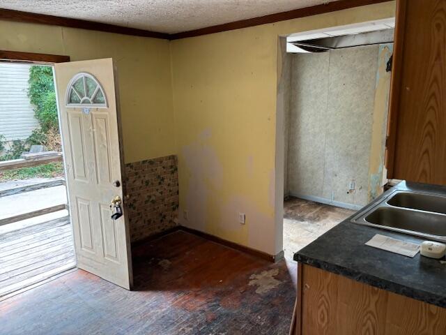 2136 North Washington Avenue Property Photo 5