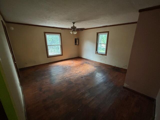 2136 North Washington Avenue Property Photo 9