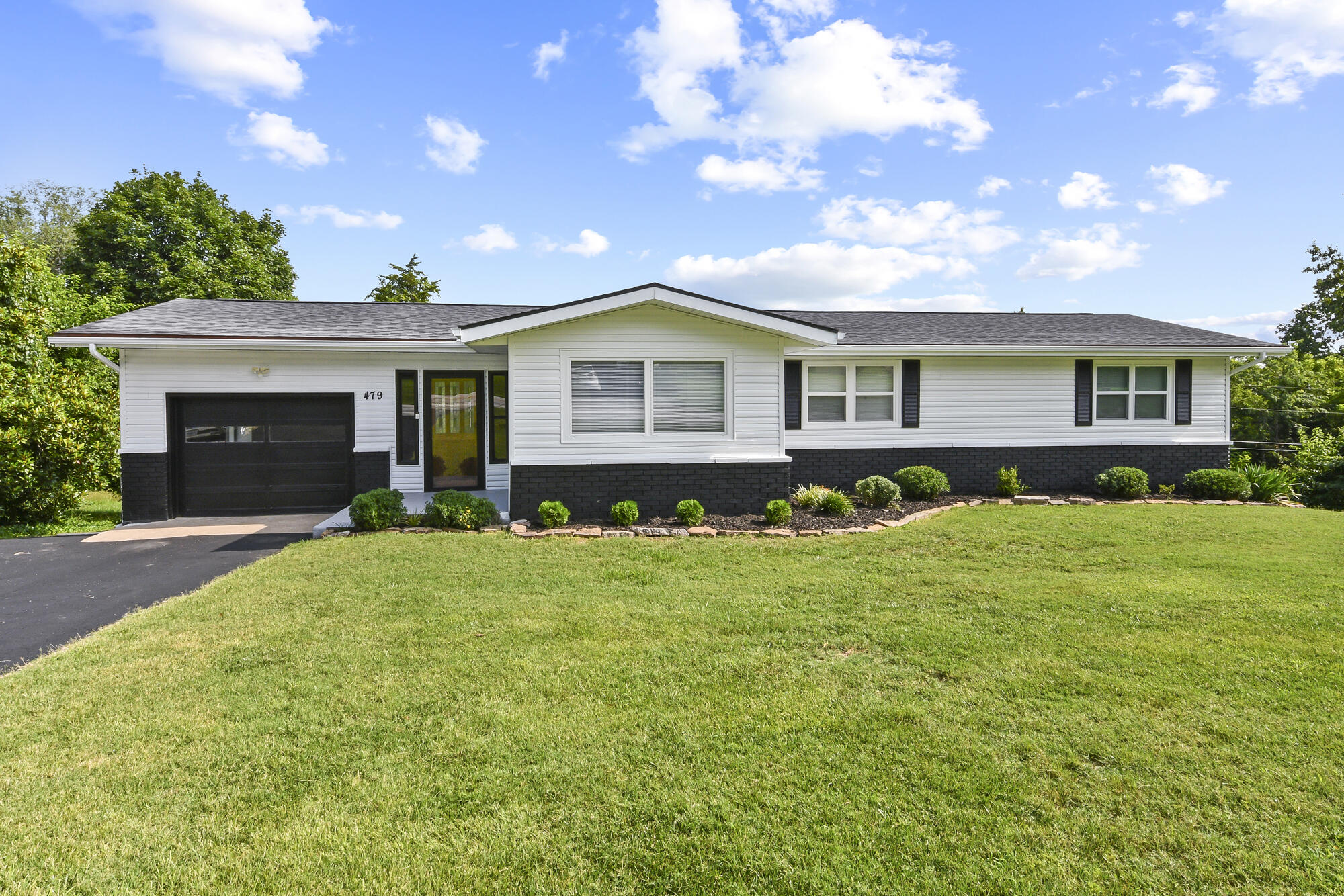 479 Mclean Rd Property Photo 1