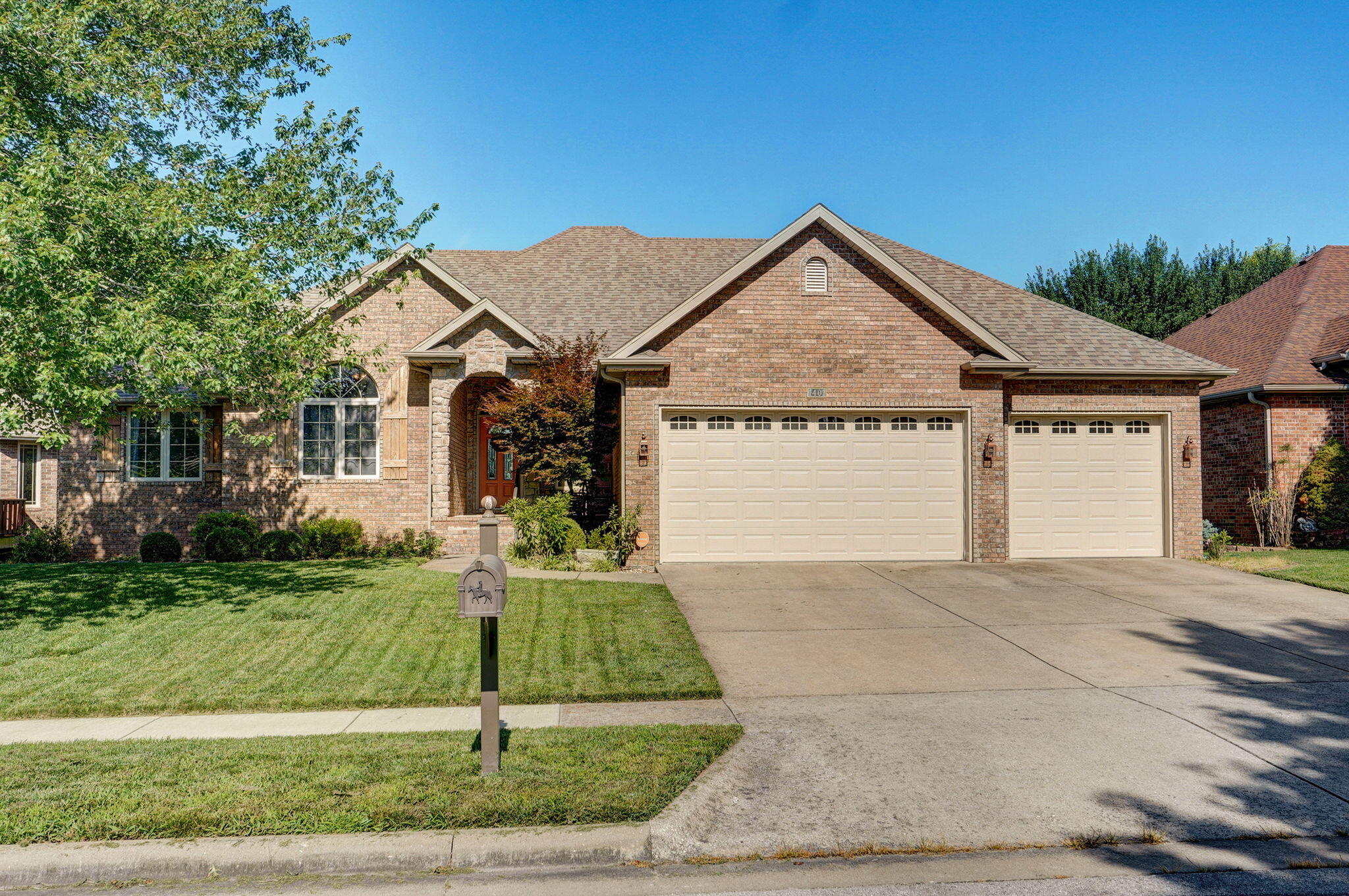 1401 North Chapel Drive Property Photo 1