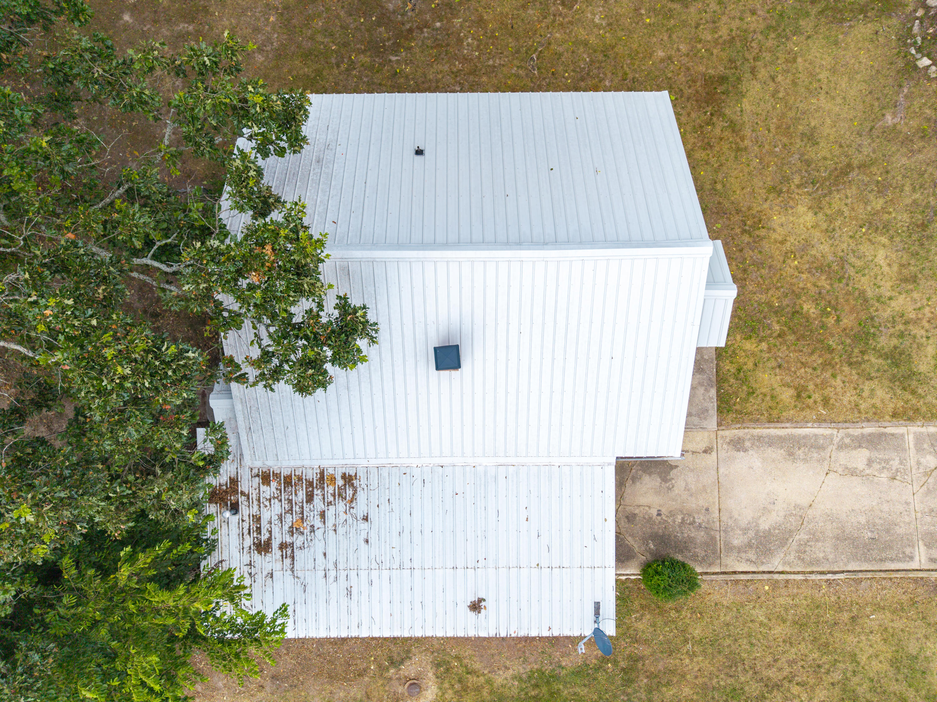 407 Grand Avenue Property Photo 7