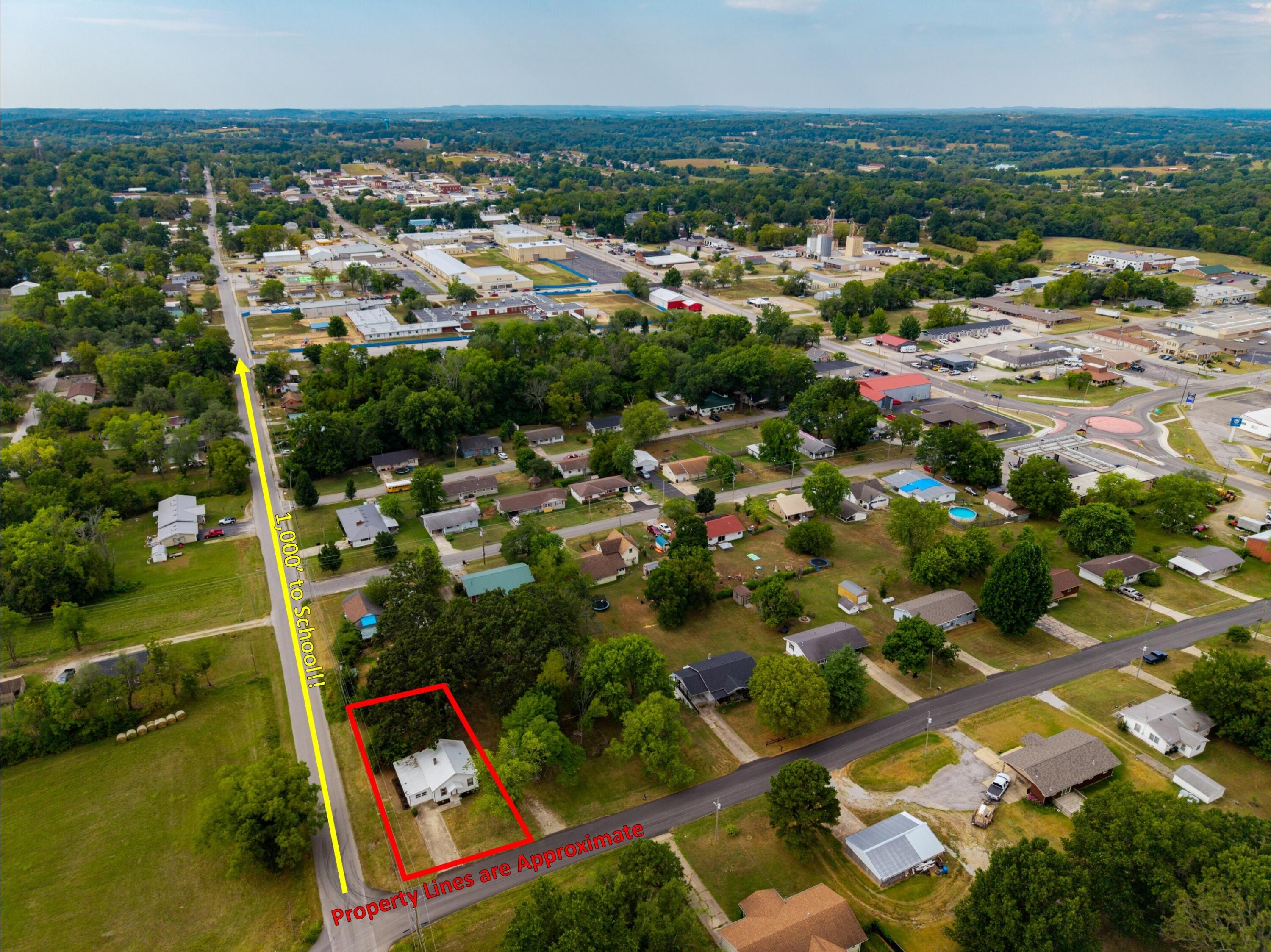 407 Grand Avenue Property Photo 10