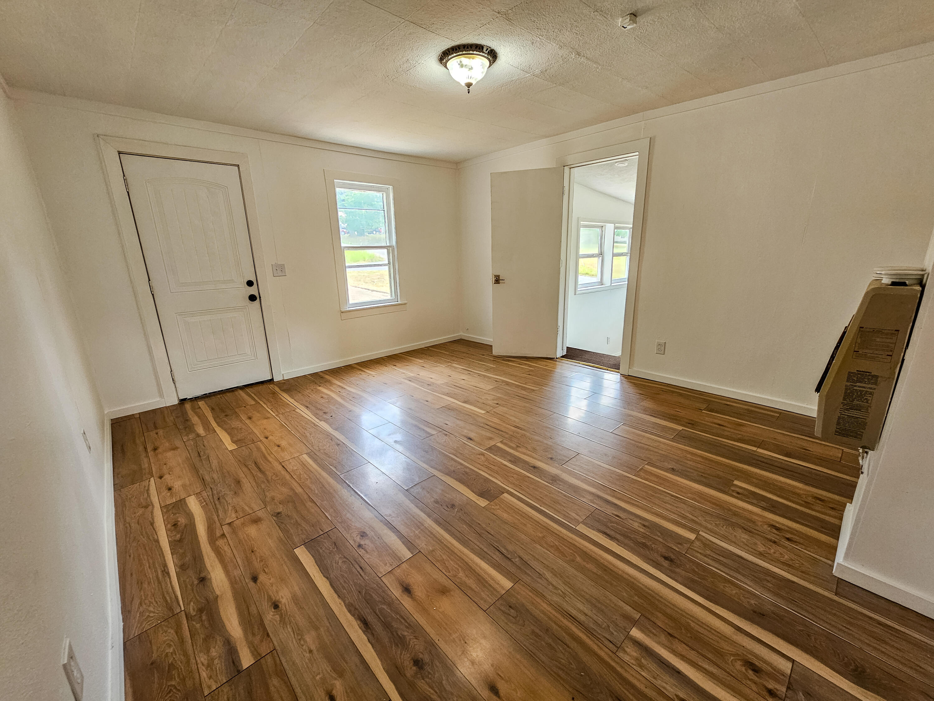 407 Grand Avenue Property Photo 13