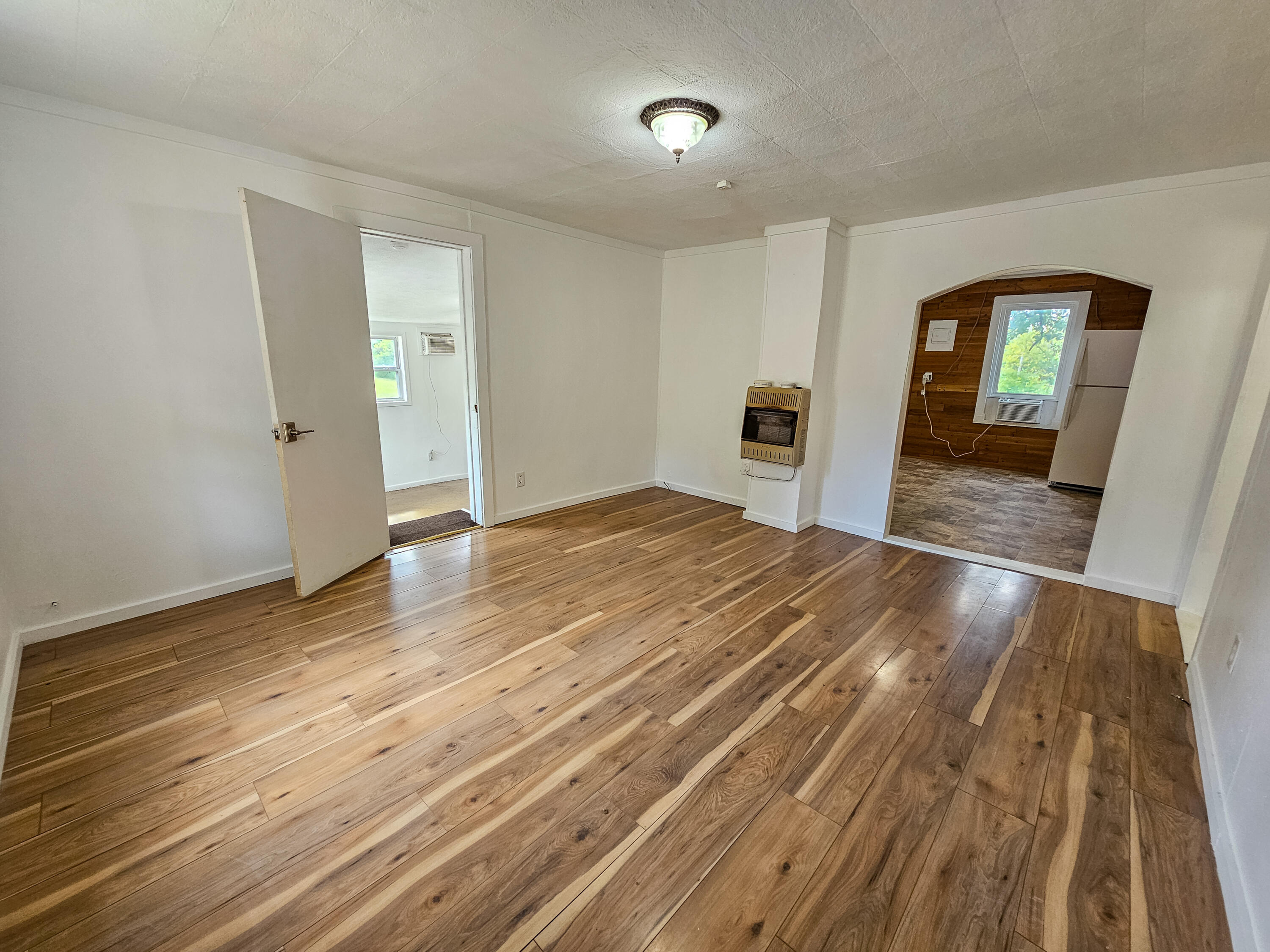 407 Grand Avenue Property Photo 14