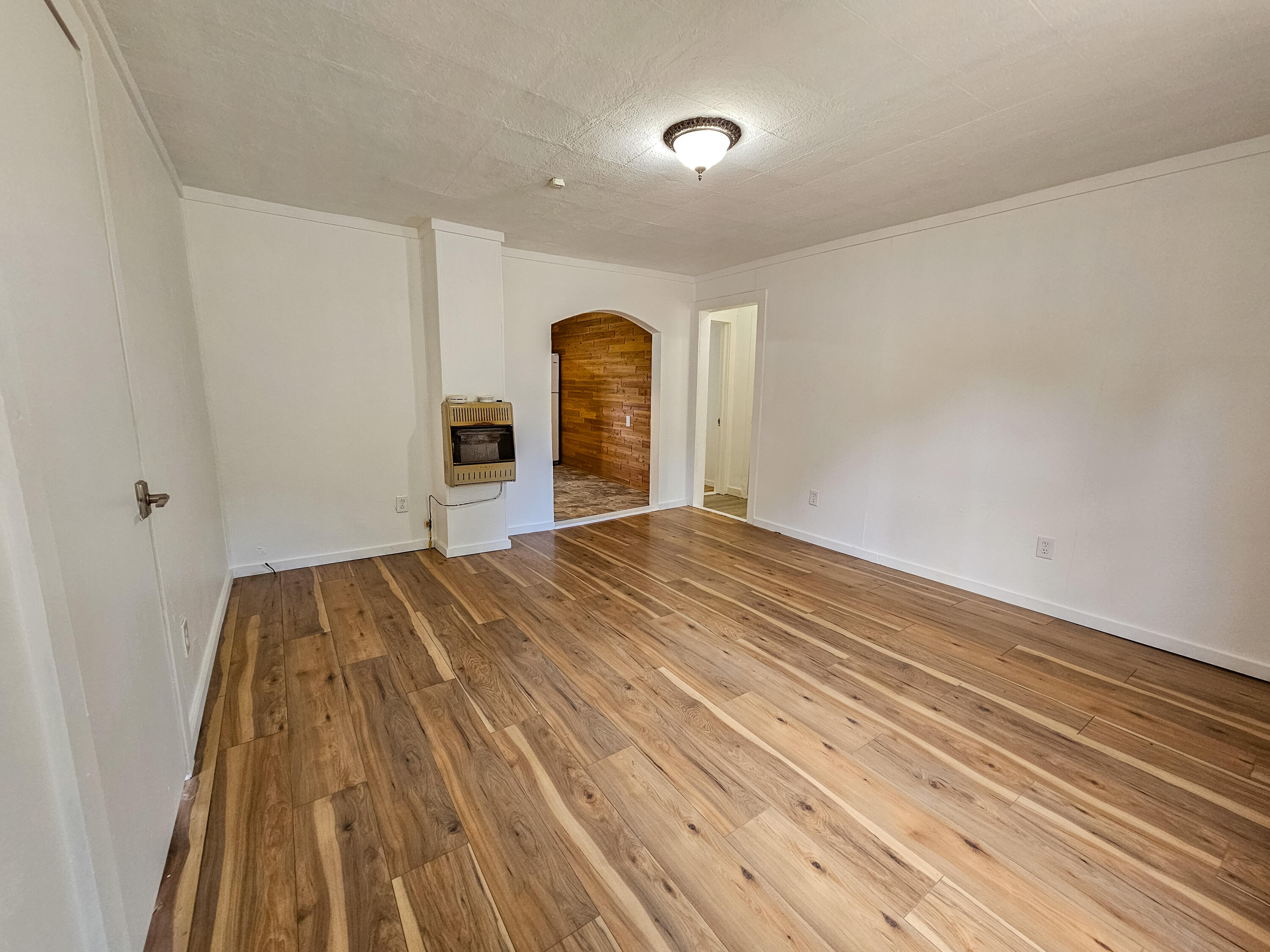 407 Grand Avenue Property Photo 15