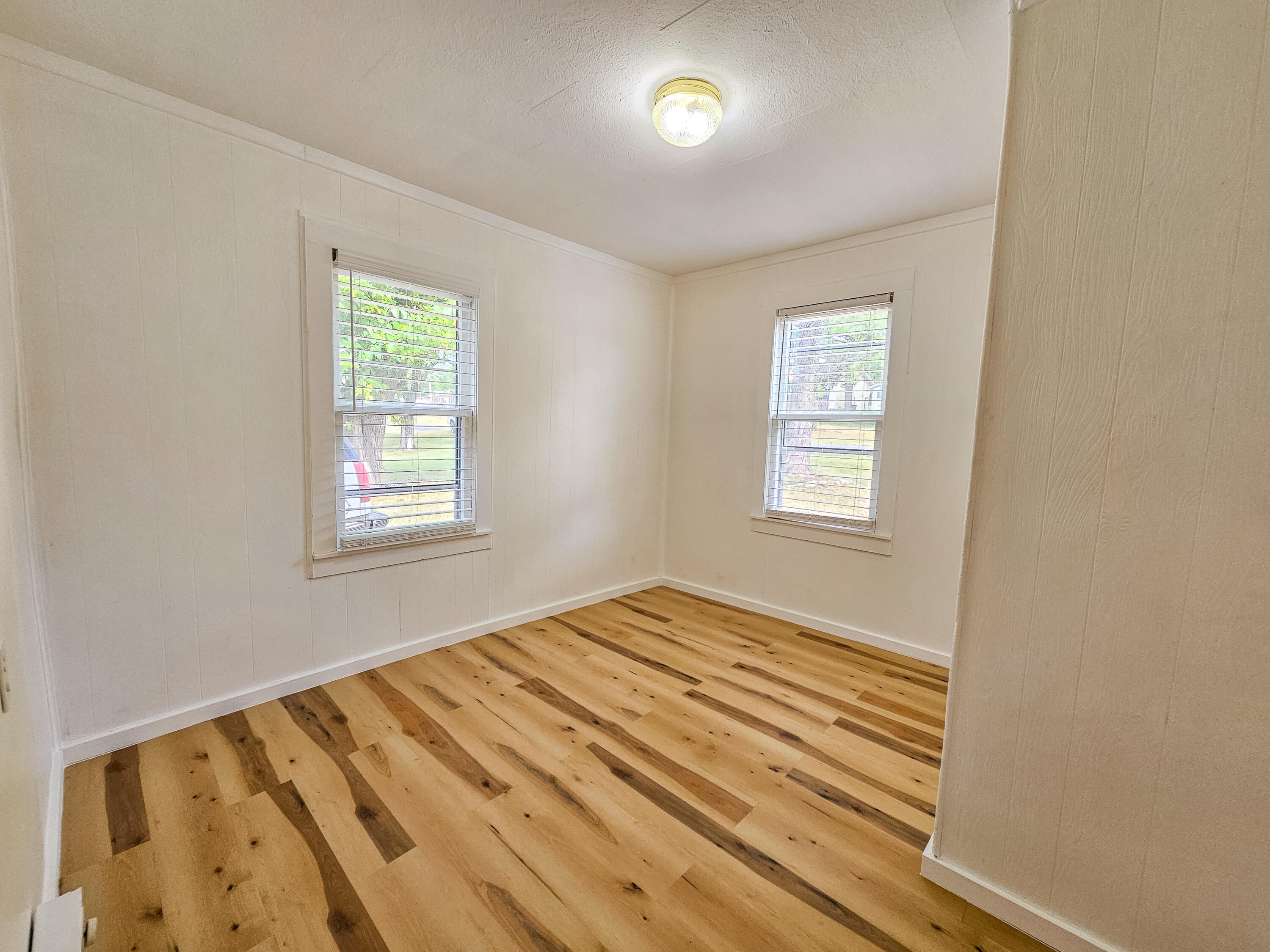 407 Grand Avenue Property Photo 20