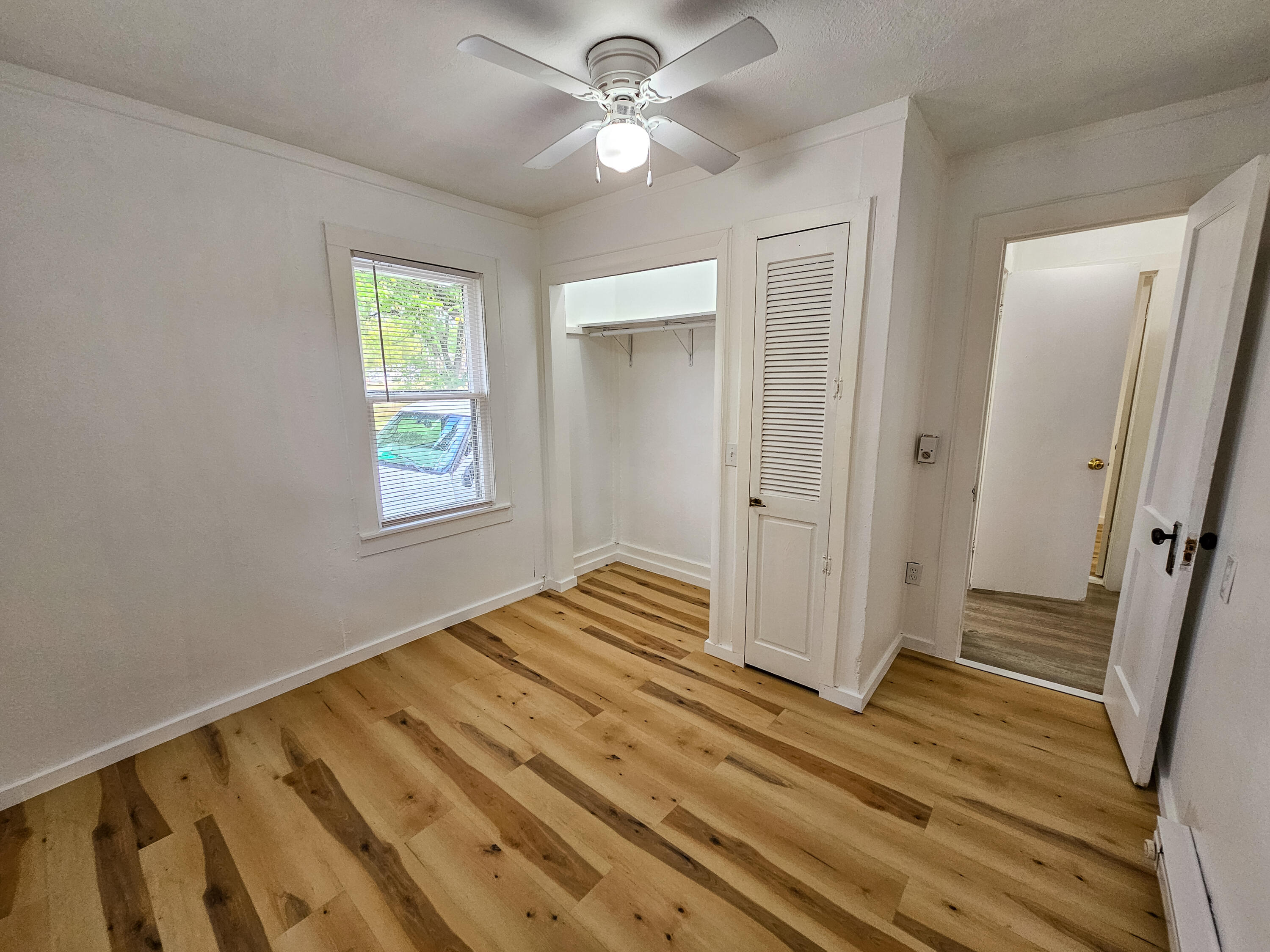 407 Grand Avenue Property Photo 24