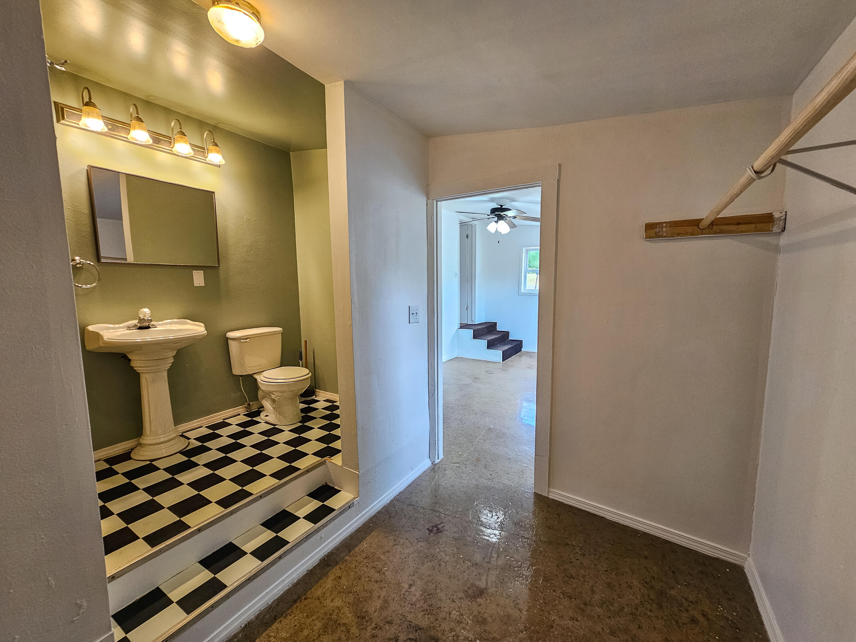 407 Grand Avenue Property Photo 31