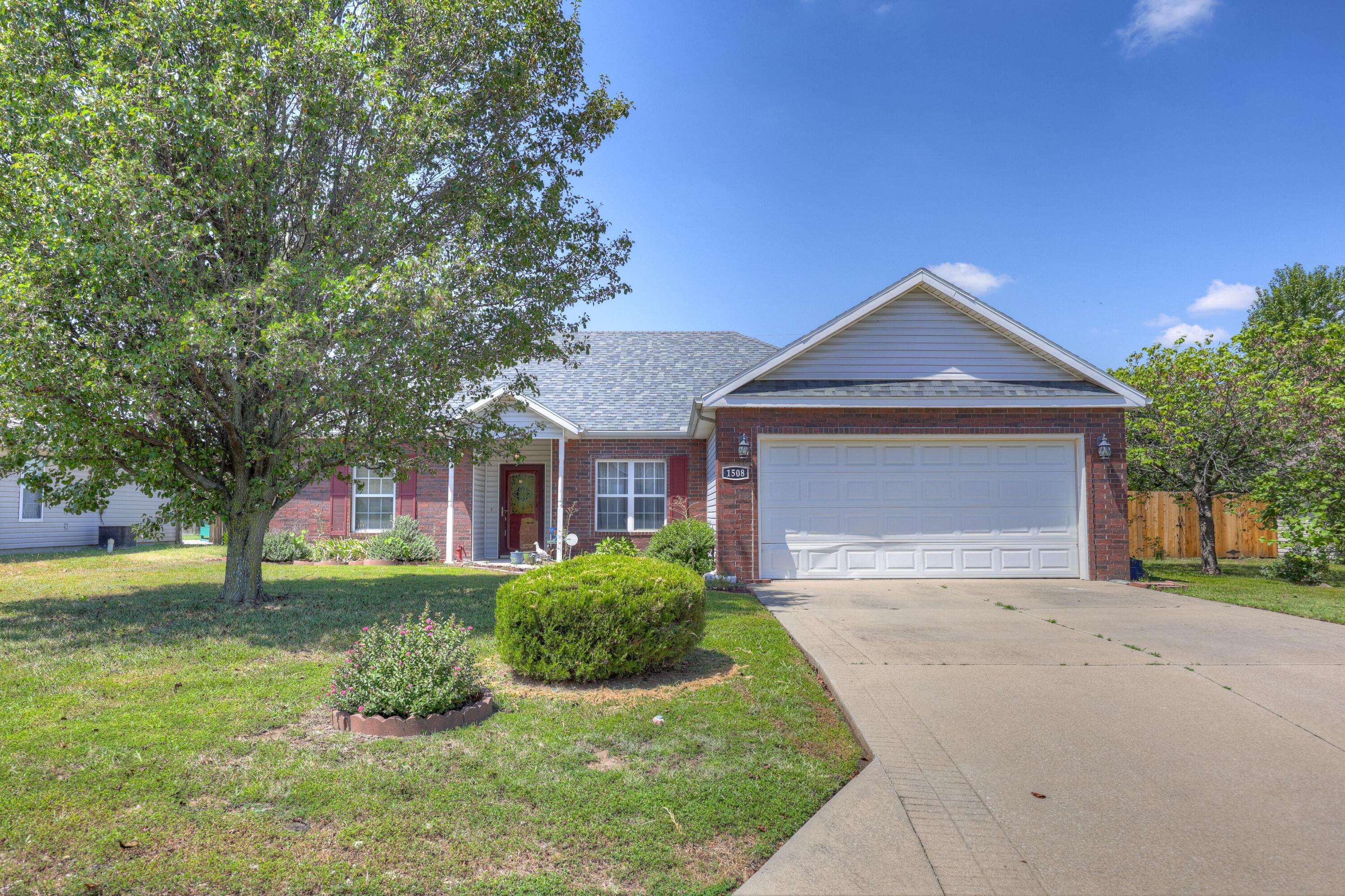 1508 Brewster Lane Property Photo 1