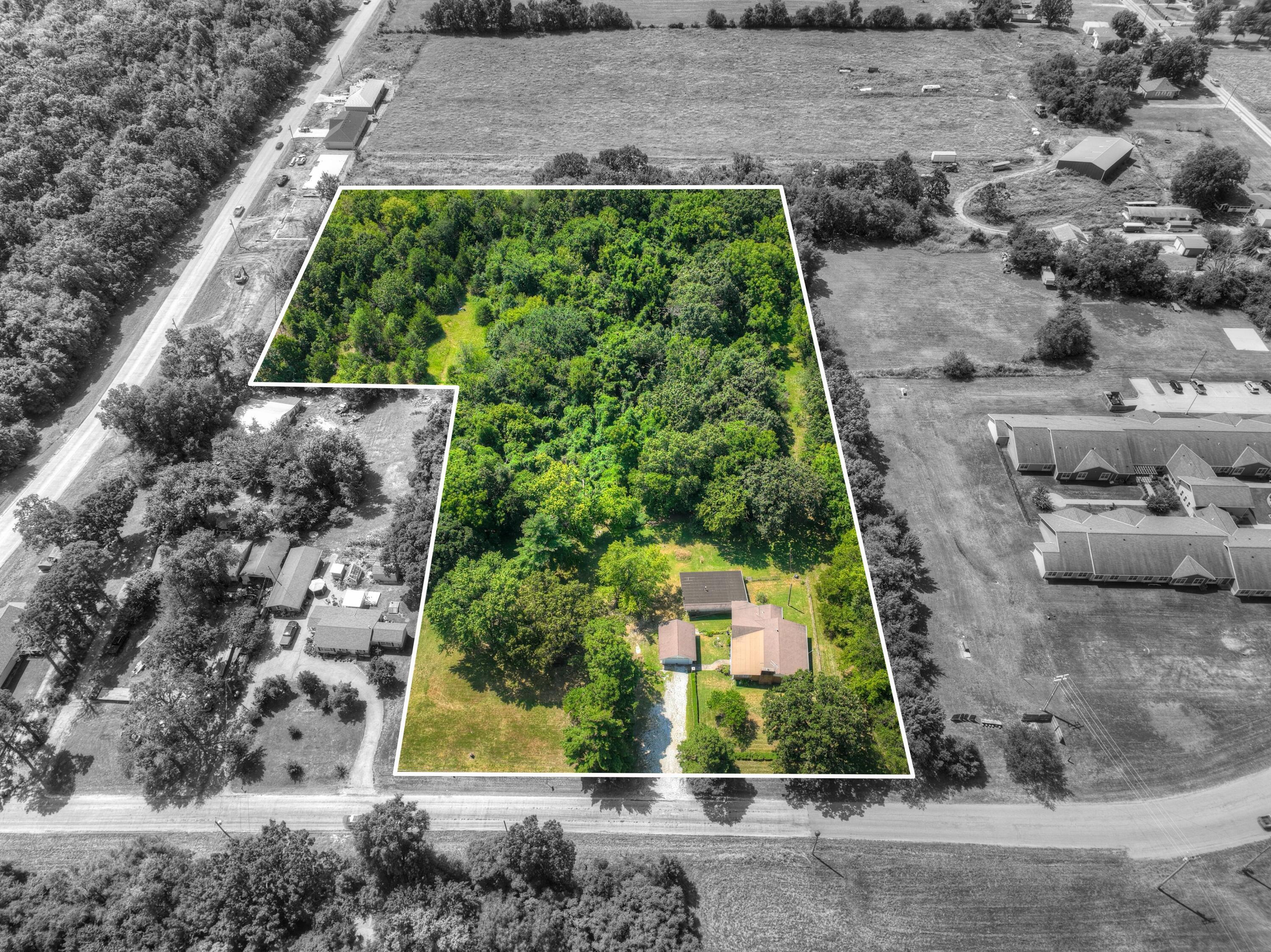 1061 Burr Crossing Road Property Photo 1