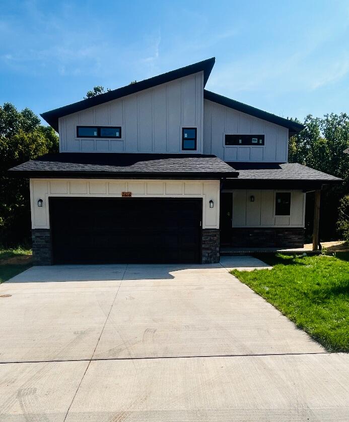 2616 North Prospect Avenue Property Photo 1