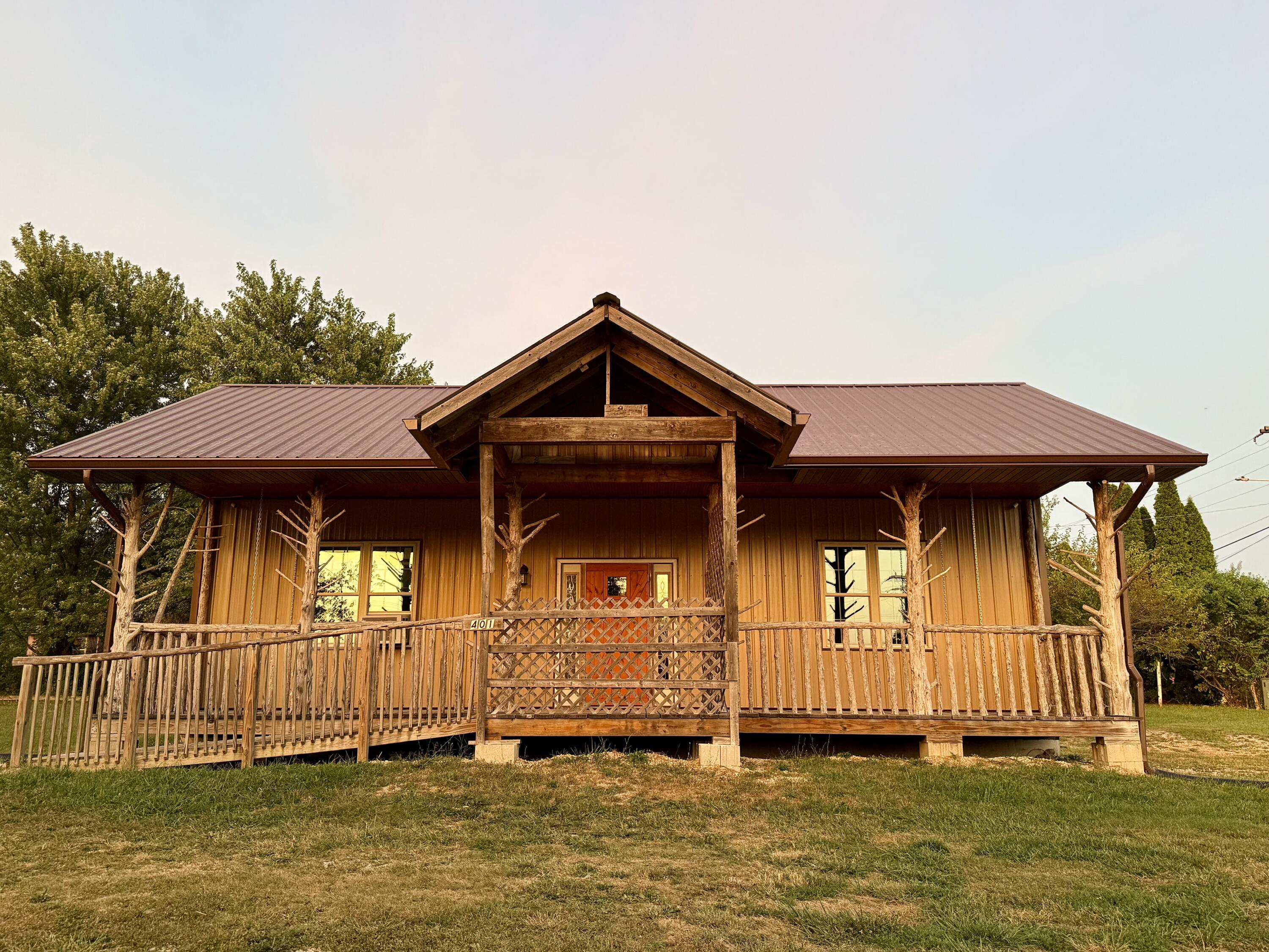 401 North Busch Street Property Photo 4