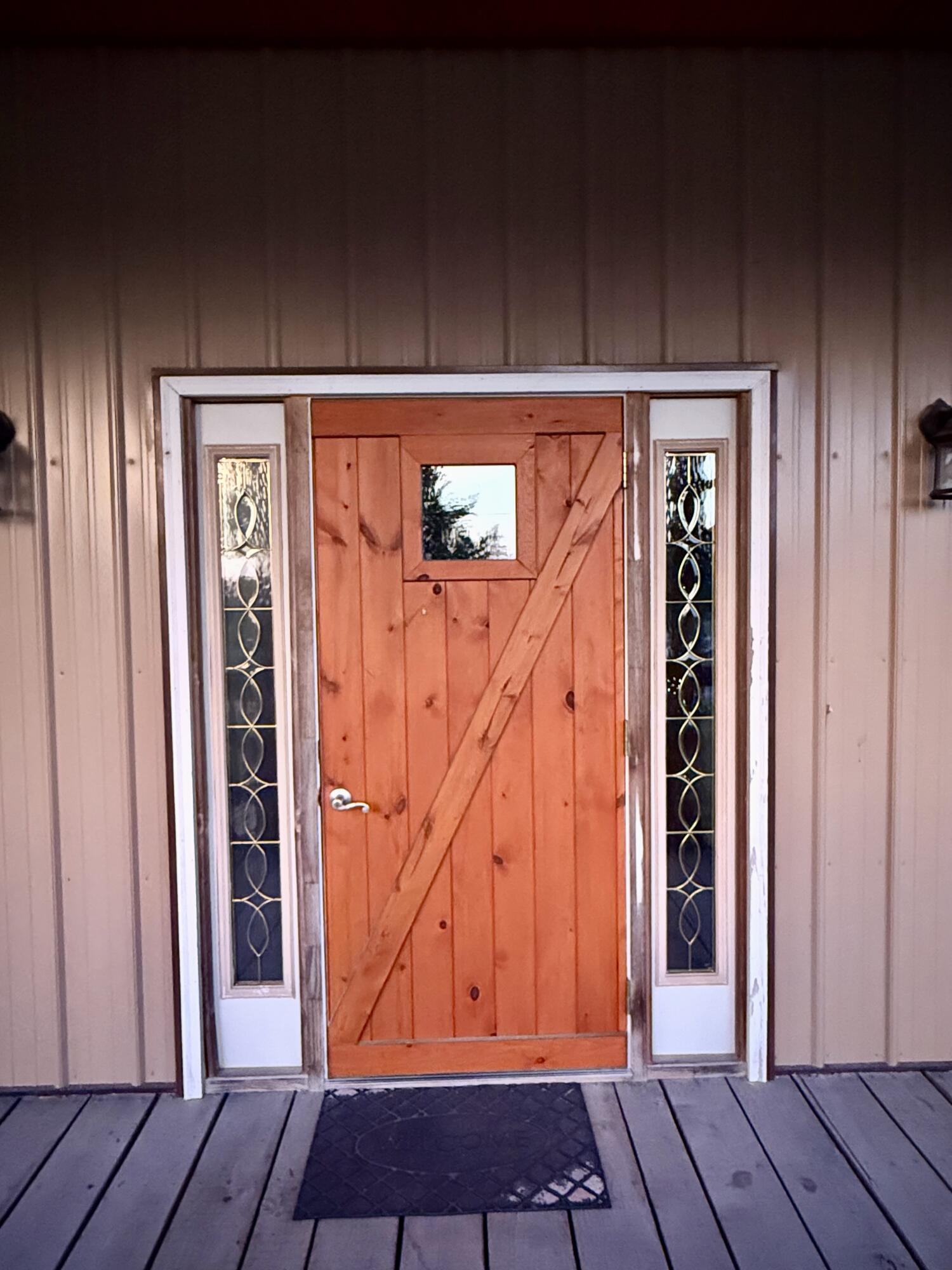 401 North Busch Street Property Photo 9