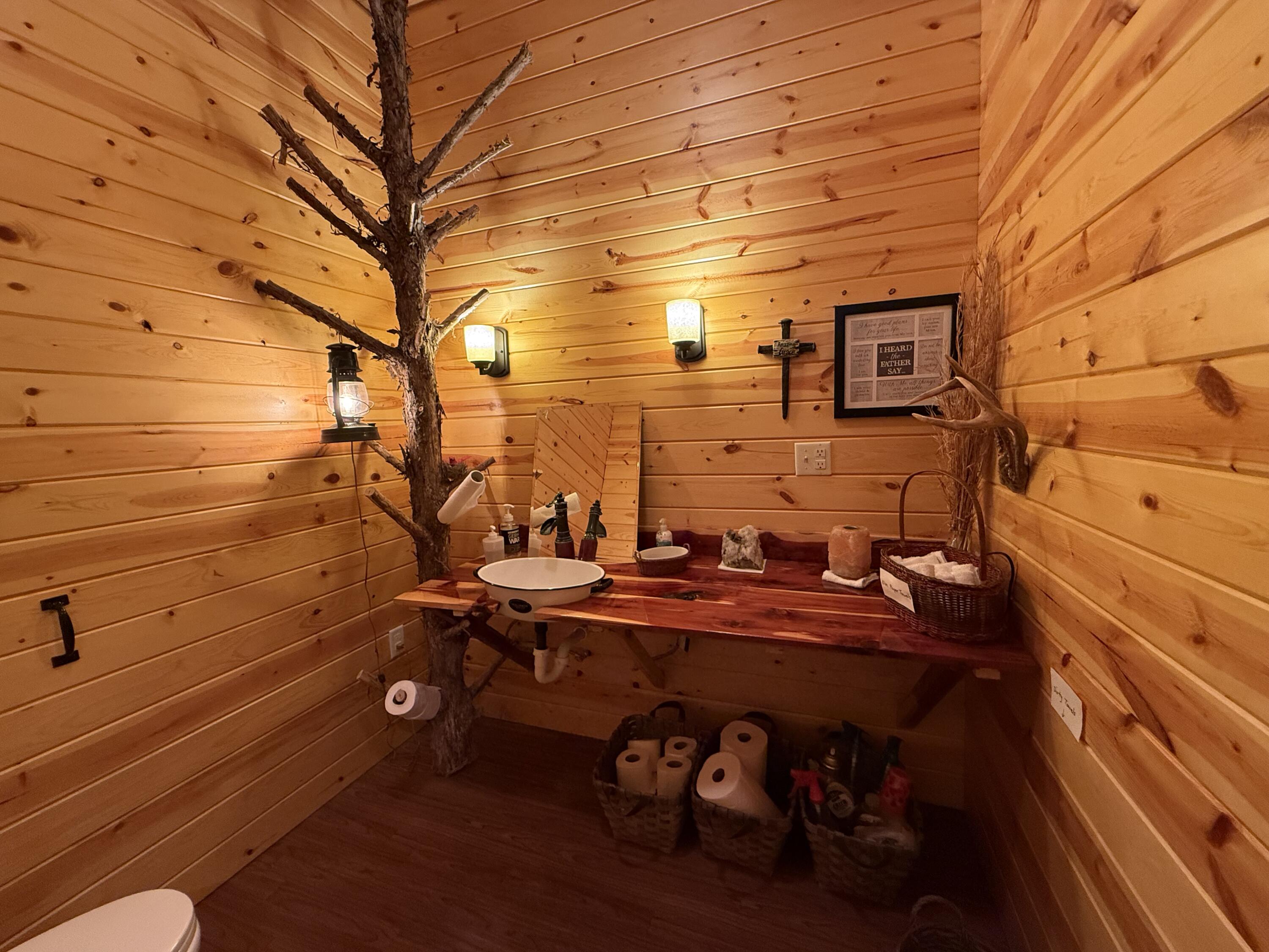 401 North Busch Street Property Photo 16