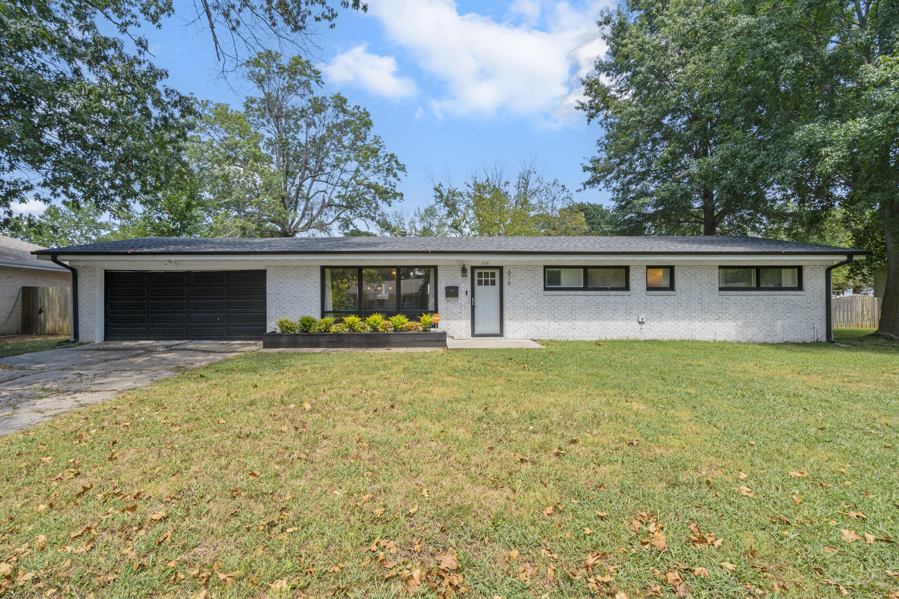 616 Kings Street Property Photo 1