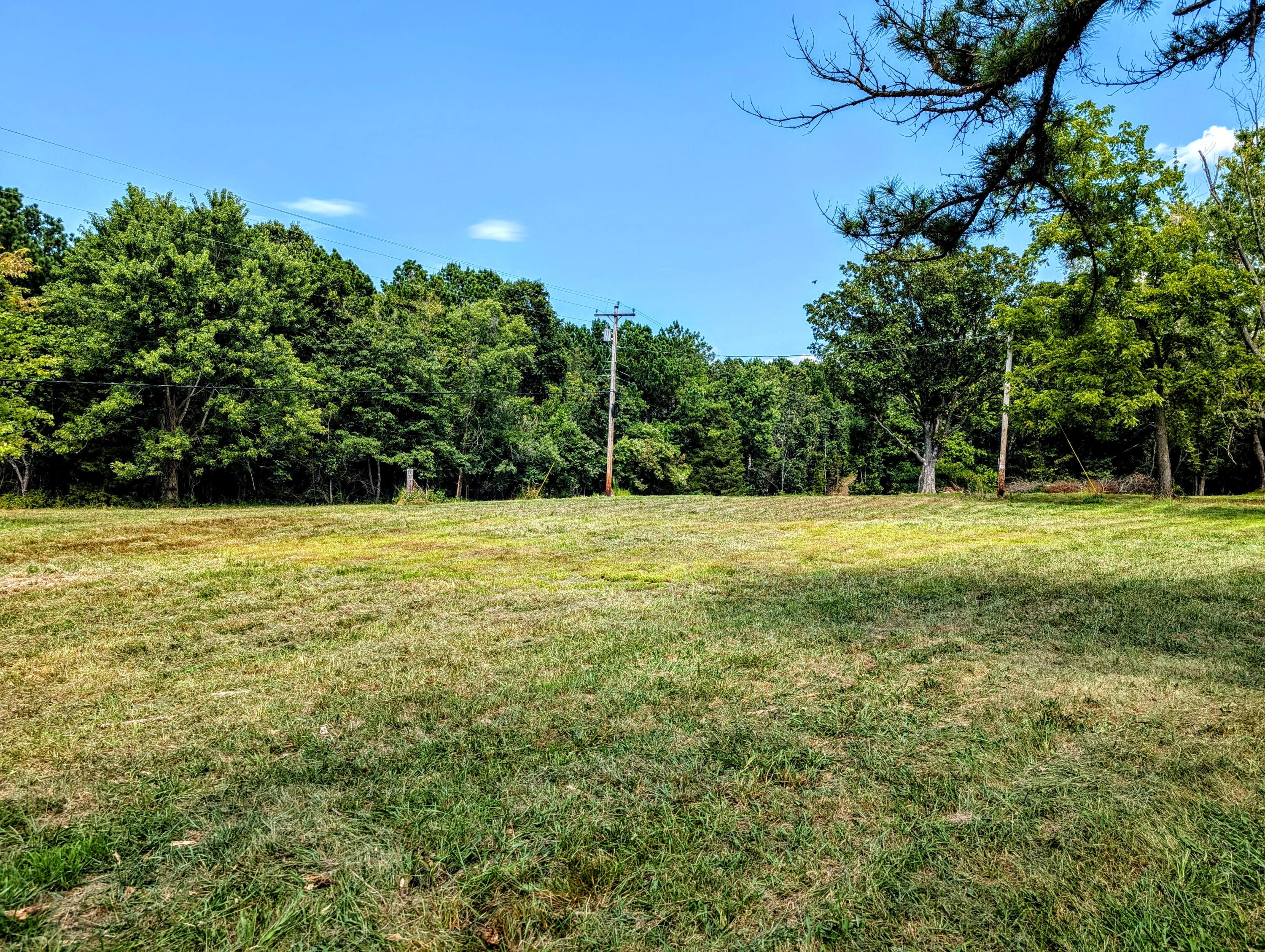 651 Emerald Road Property Photo 2