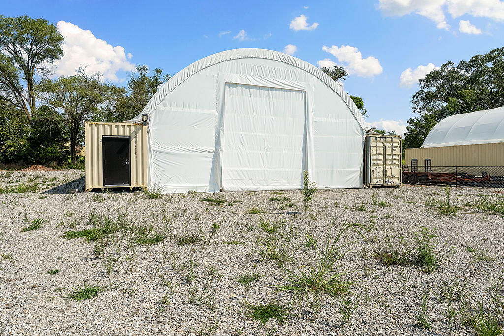 303 O'brien Lane Property Photo 13