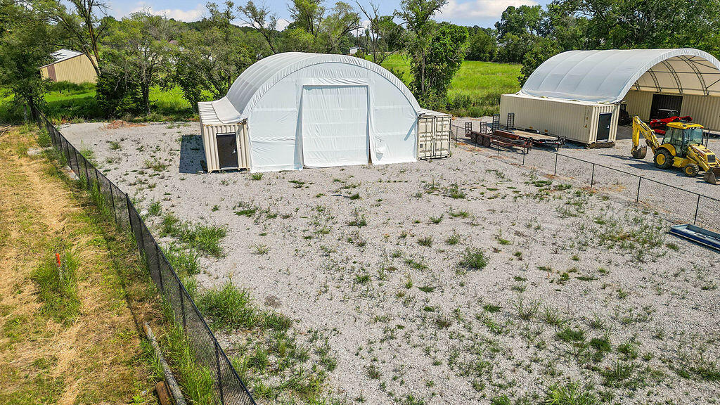 303 O'brien Lane Property Photo 15