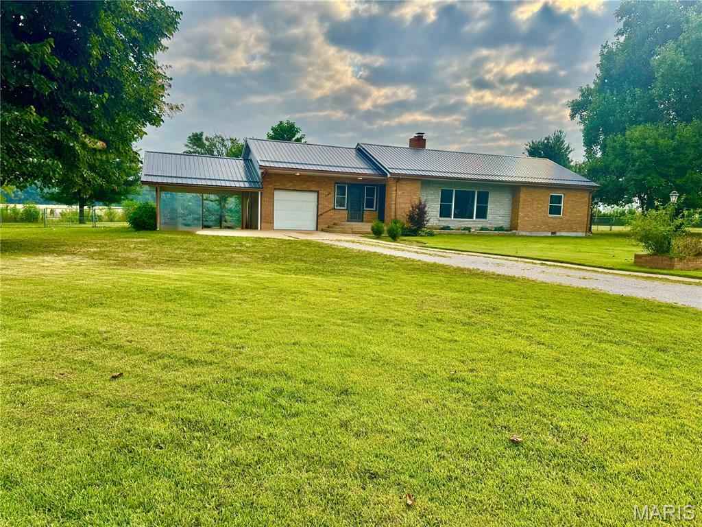 145 Crescent Drive Property Photo 1