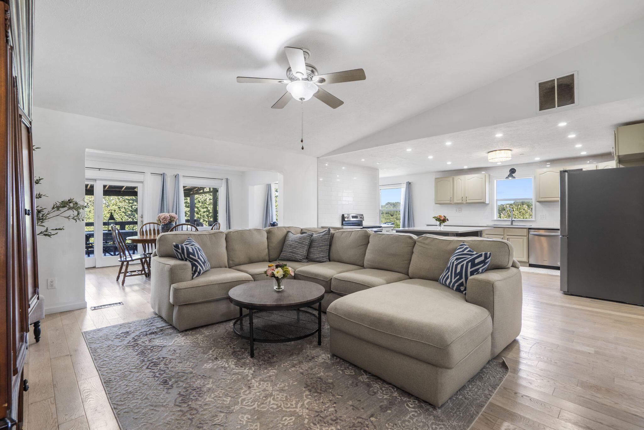 1188 Hampton Road Property Photo 4