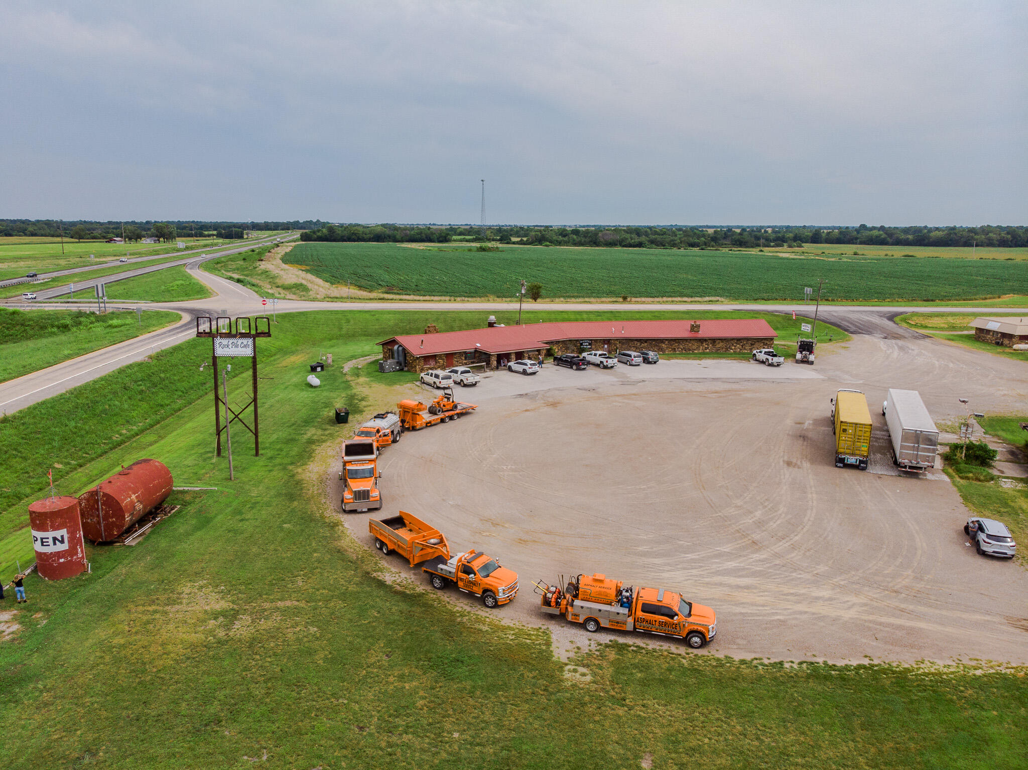 18400 Highway B East Property Photo 10