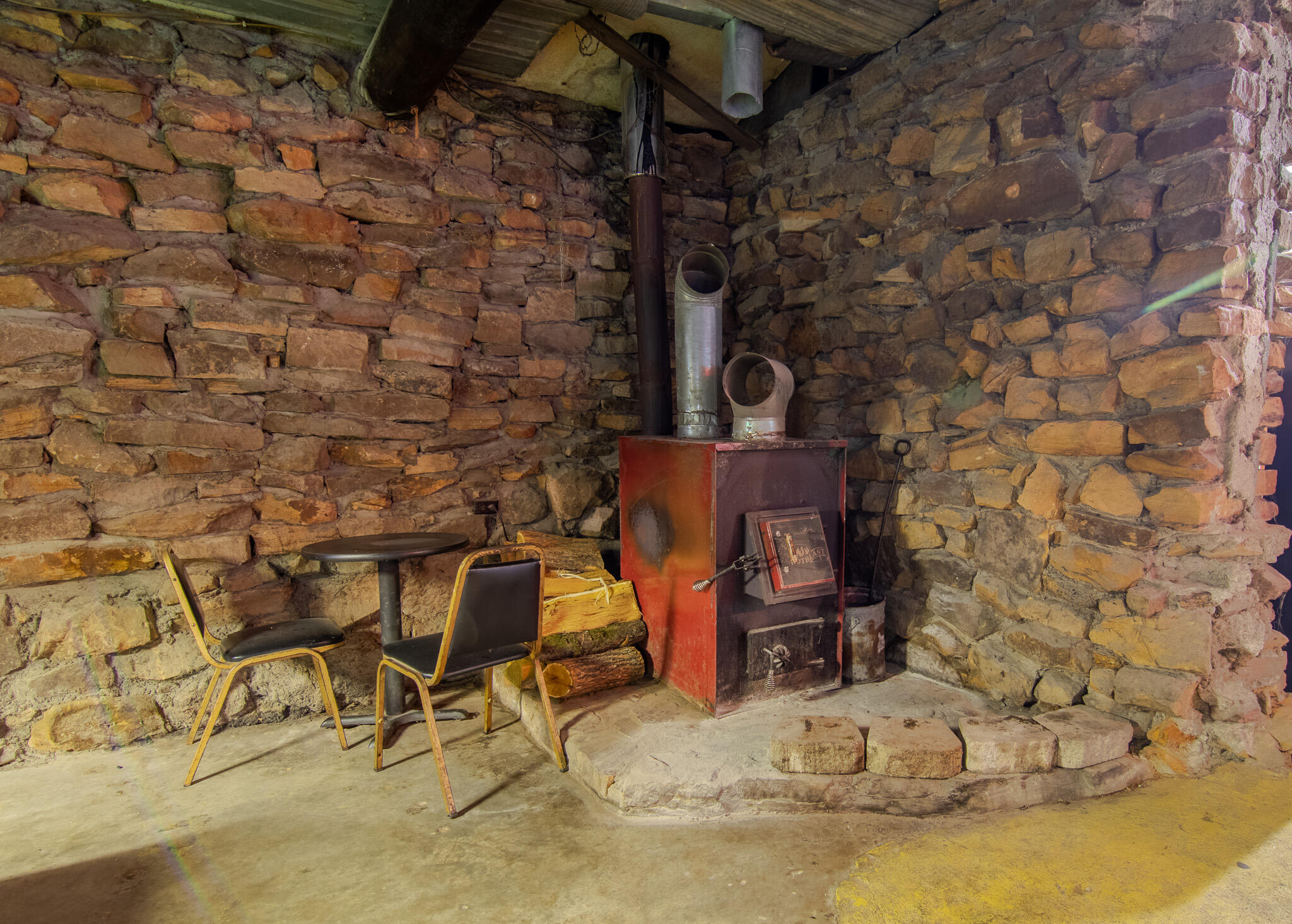 18400 Highway B East Property Photo 26