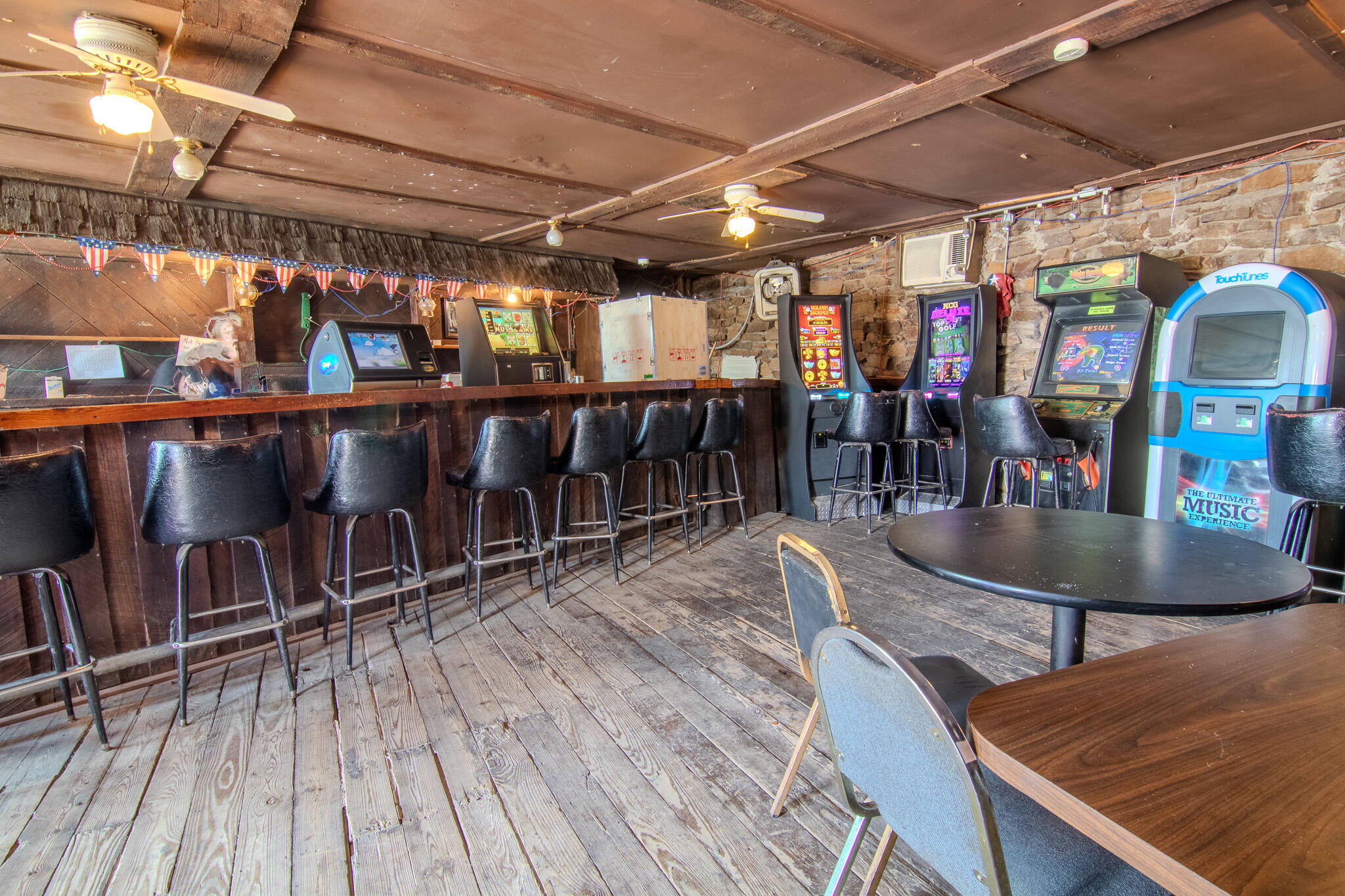 18400 Highway B East Property Photo 30