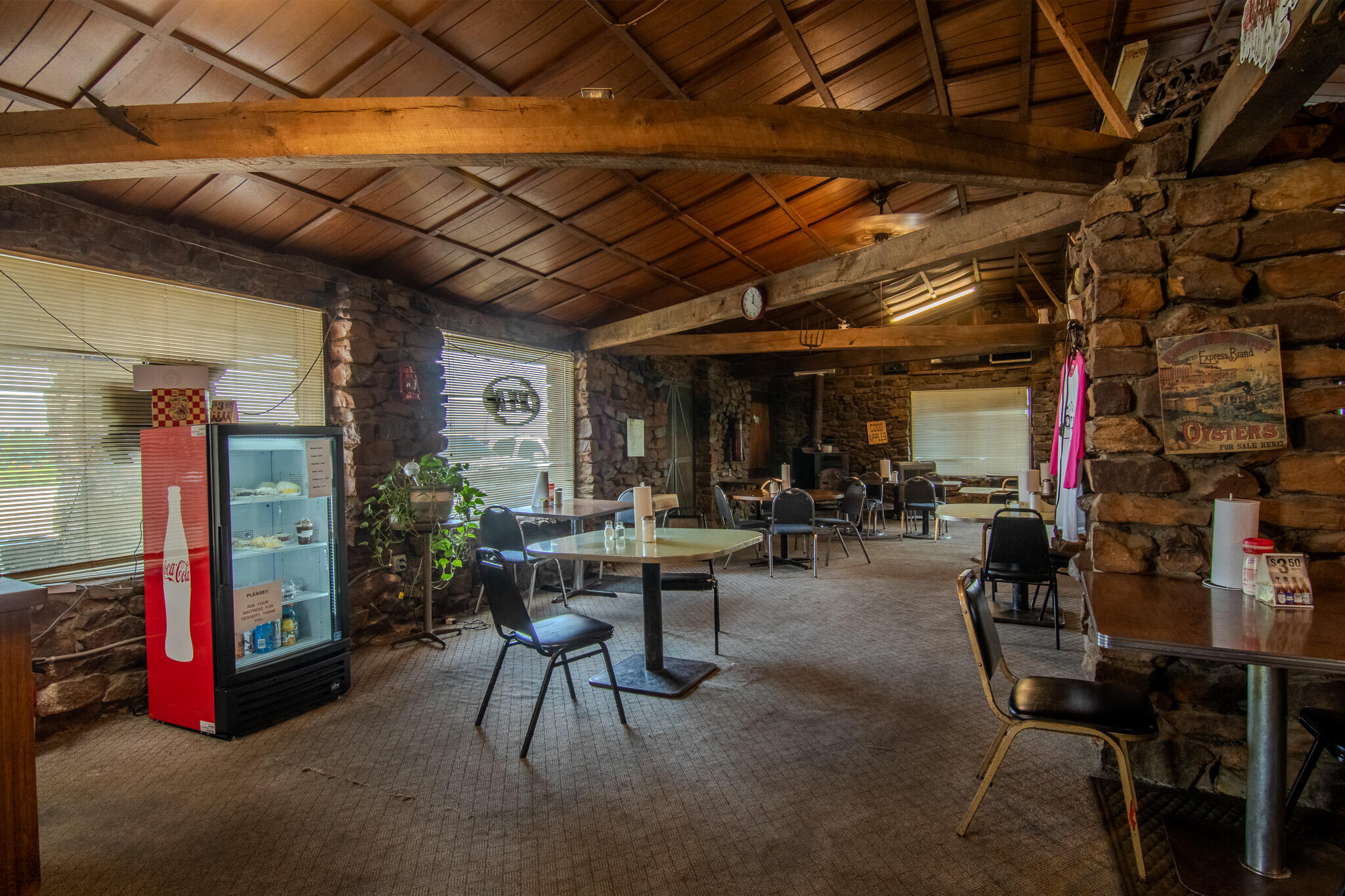 18400 Highway B East Property Photo 47