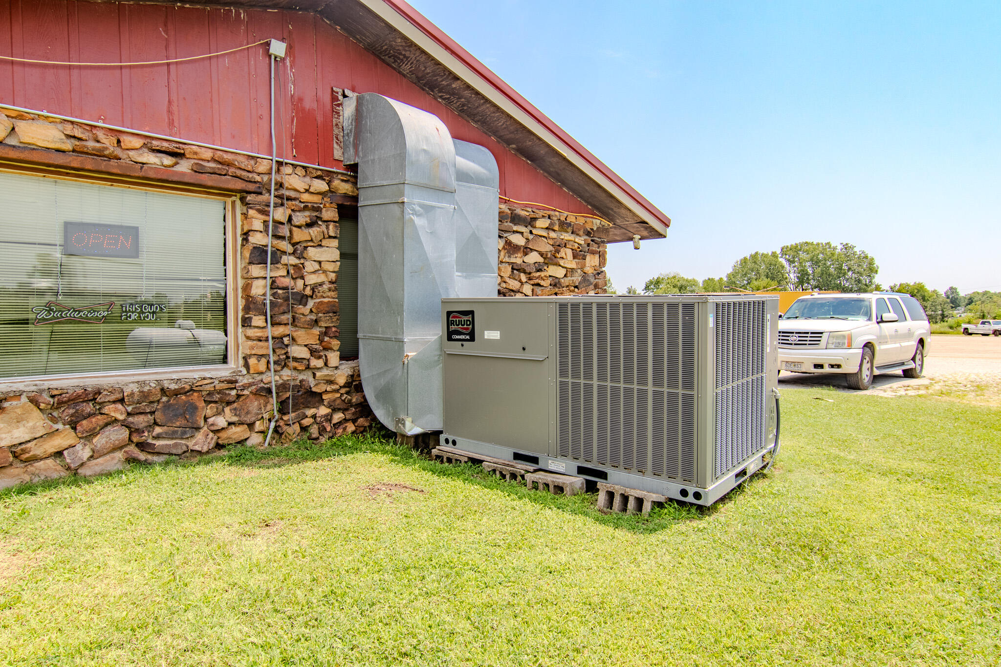 18400 Highway B East Property Photo 57