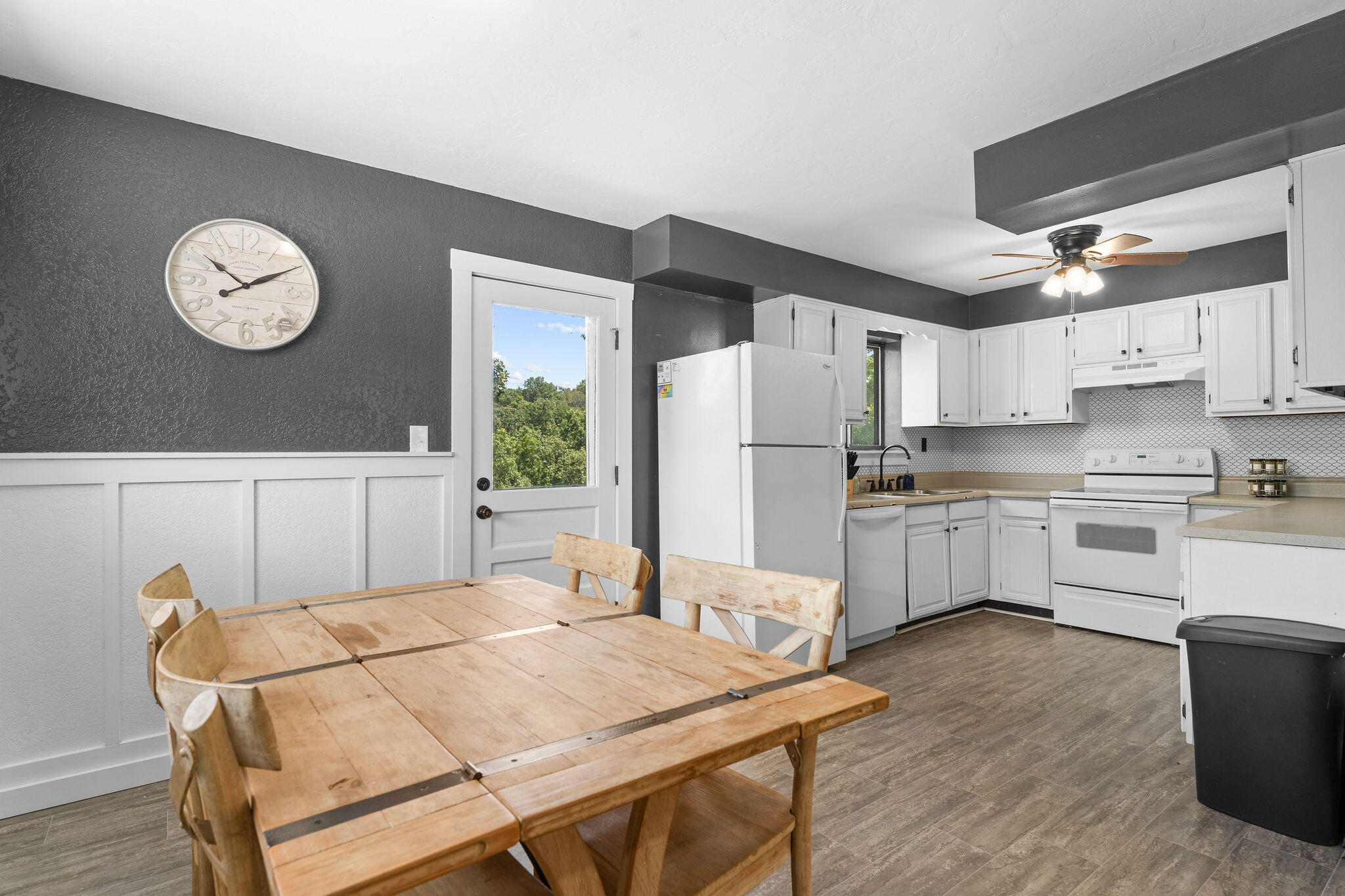 331 Evergreen Avenue Property Photo 6