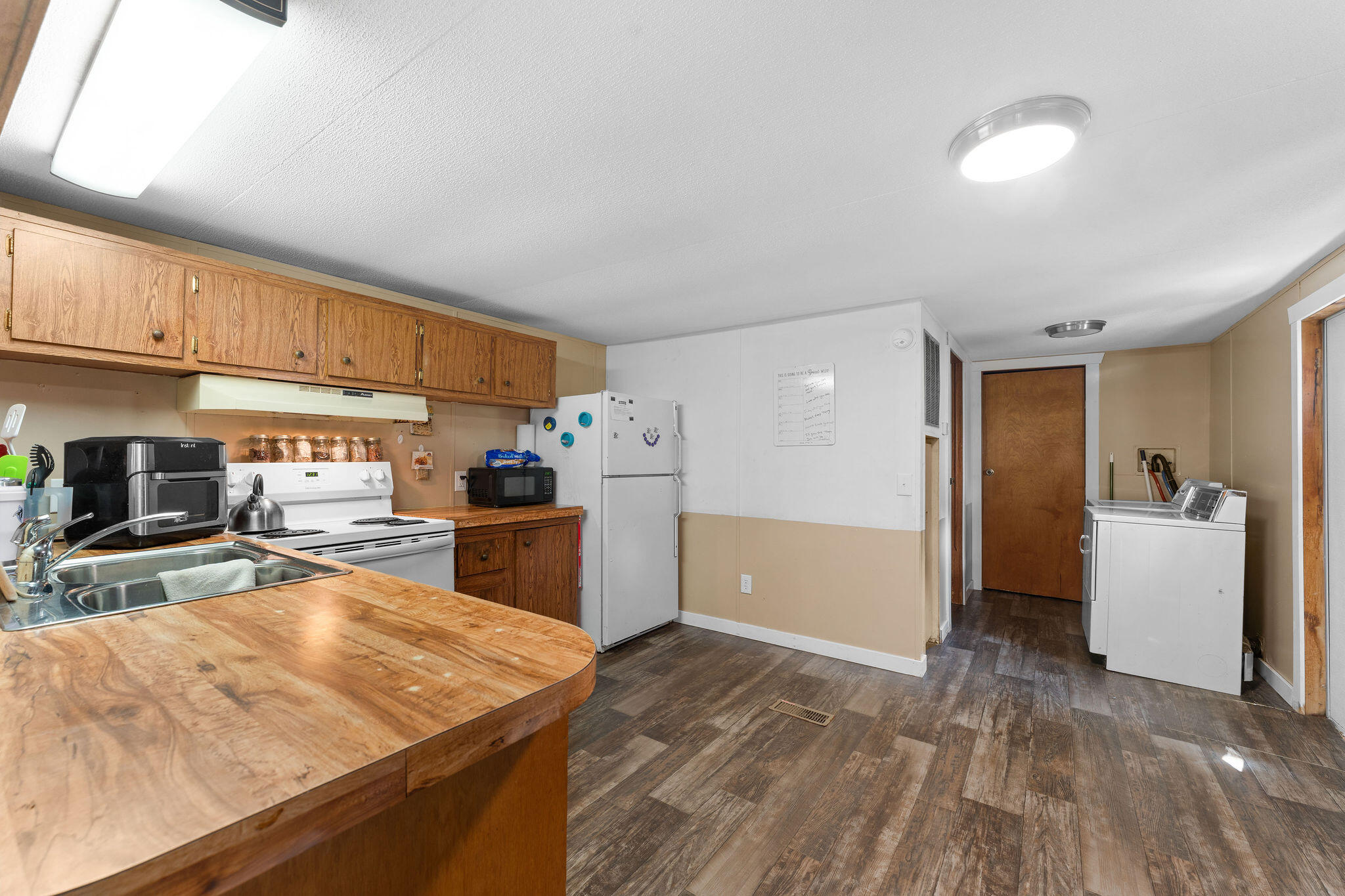 331 Evergreen Avenue Property Photo 22