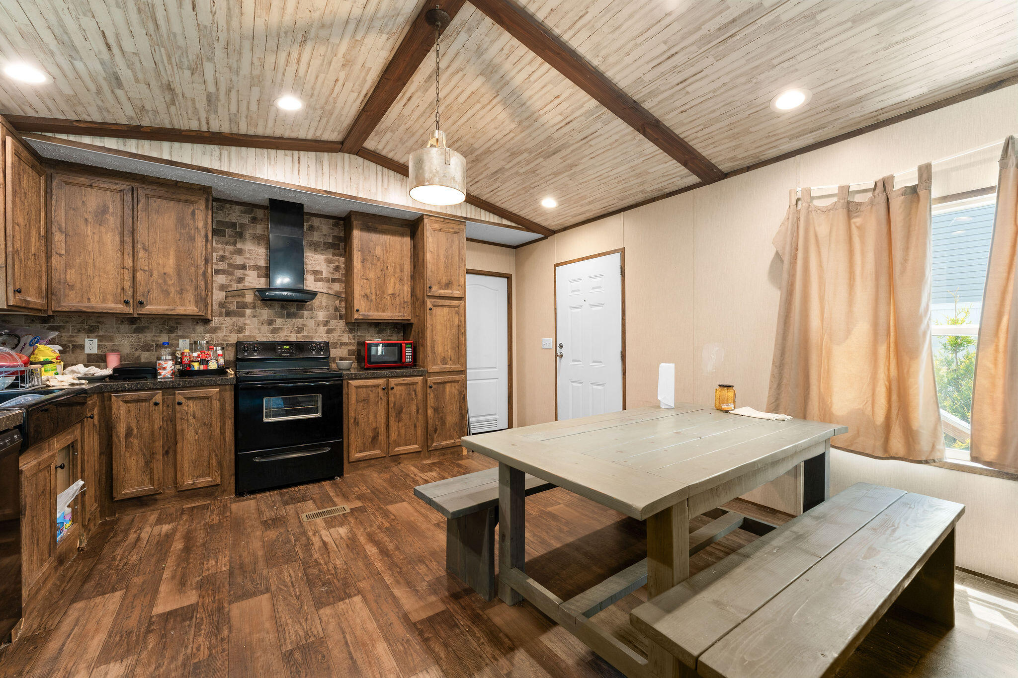 331 Evergreen Avenue Property Photo 29