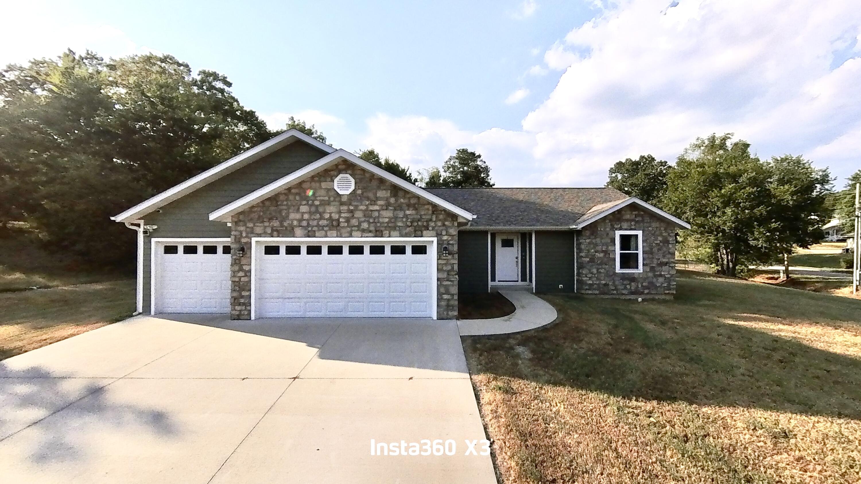 1989 Crawford Street Property Photo 1