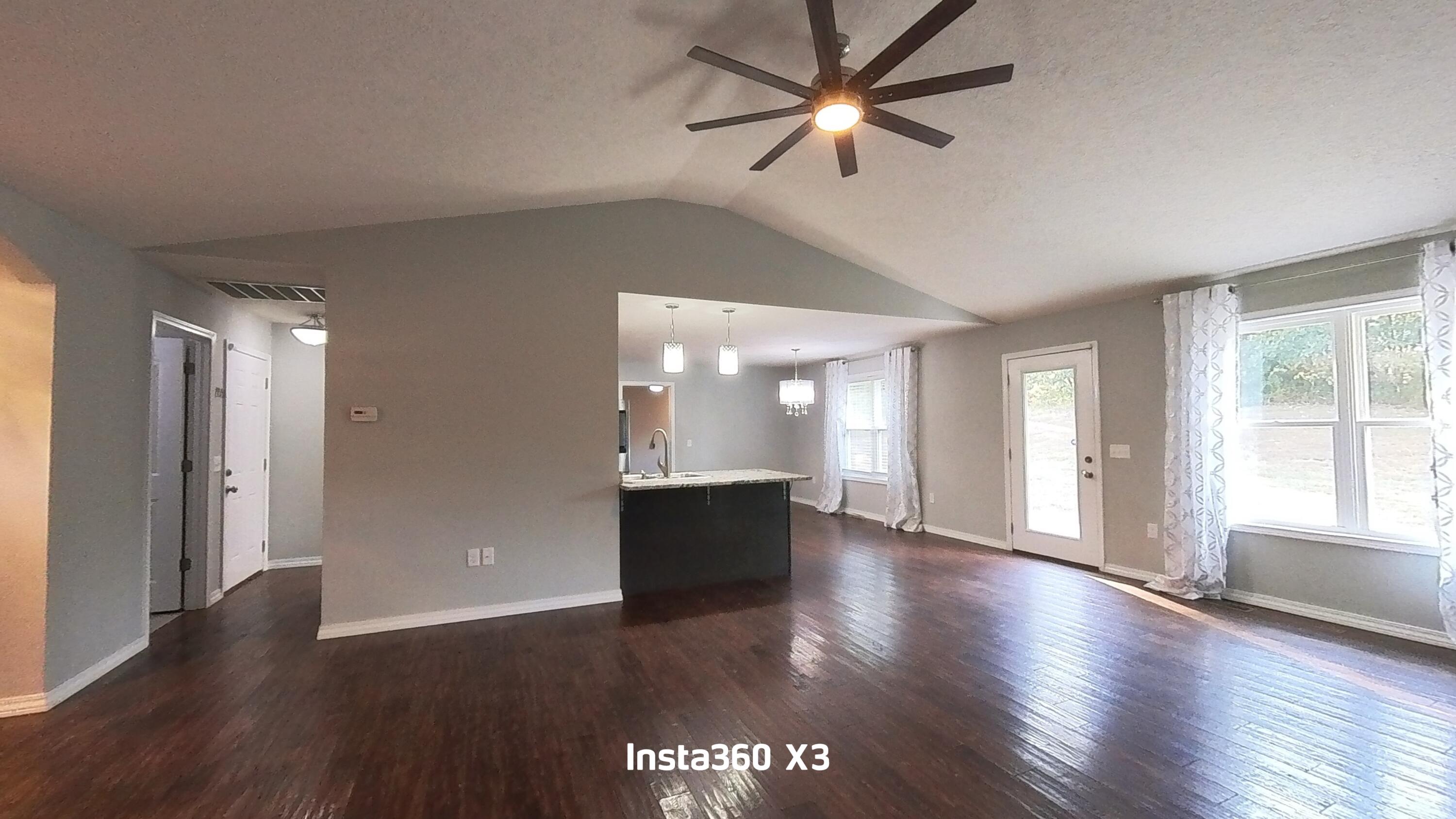 1989 Crawford Street Property Photo 4