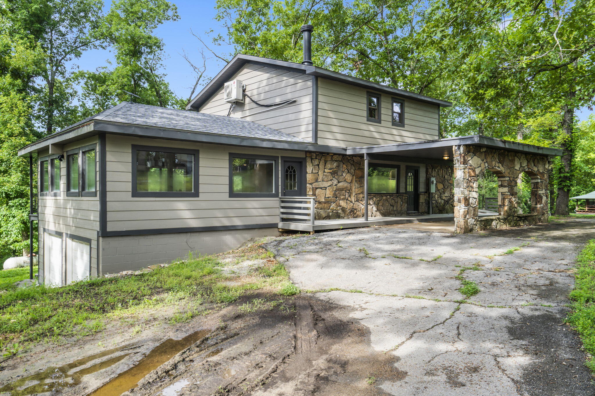 64 Daybreak Lane Property Photo 3