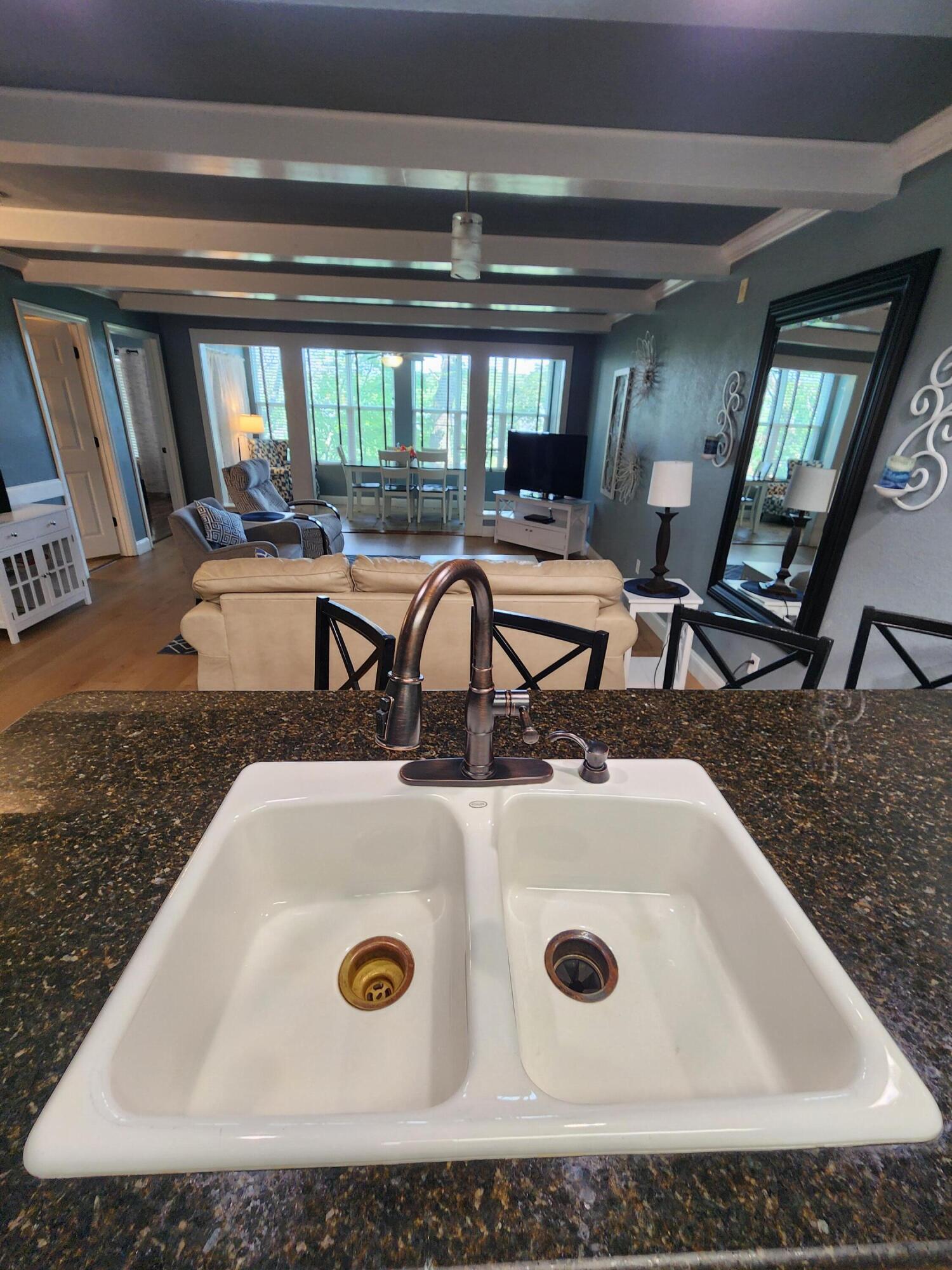 200 Golf View Drive Unit 5 Property Photo 17