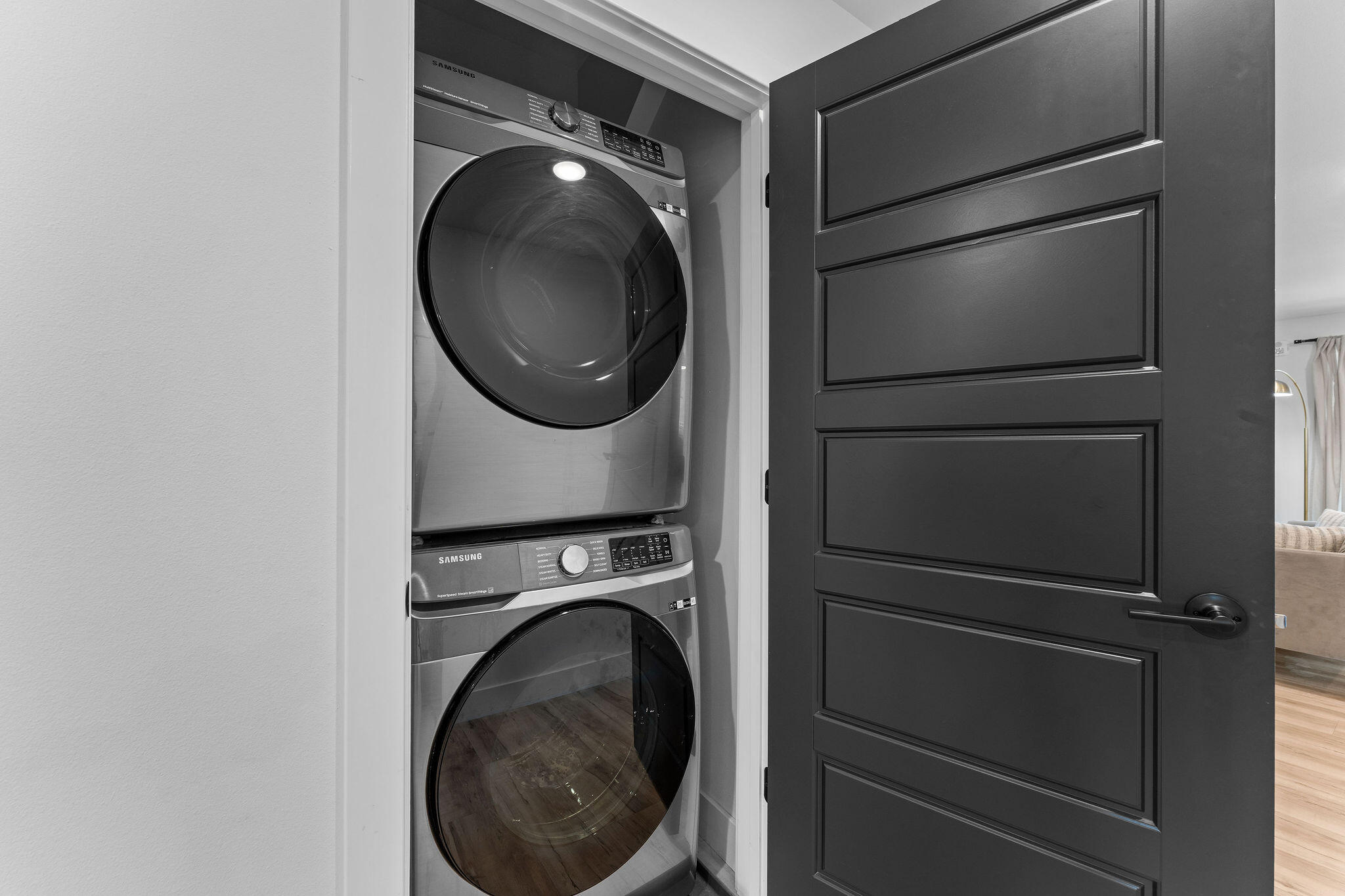 355 Poolside Pass Property Photo 18