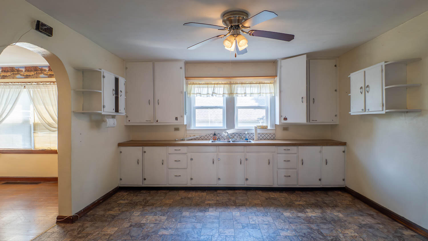 501 Owens Street Property Photo 5