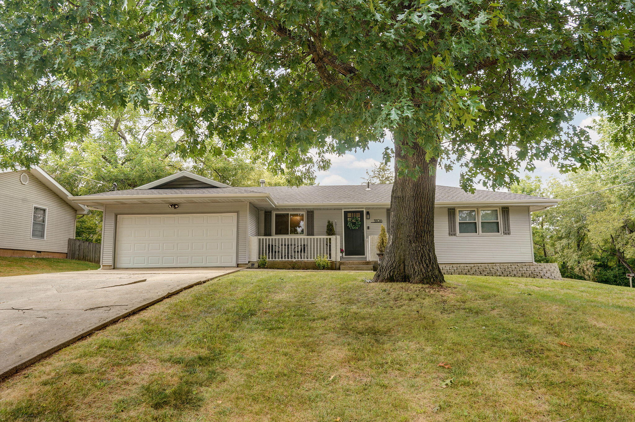 3206 East Independence Street Property Photo 1