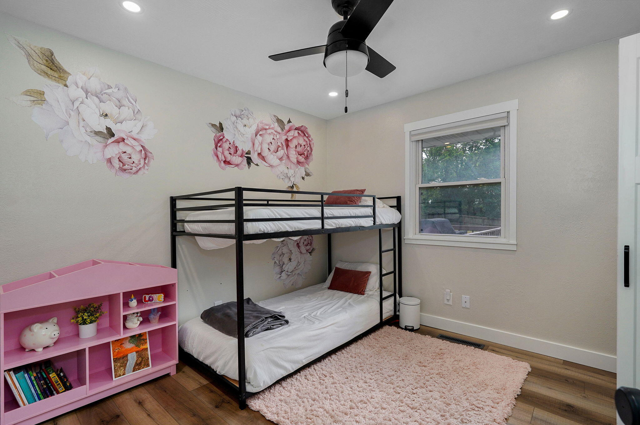 3206 East Independence Street Property Photo 22