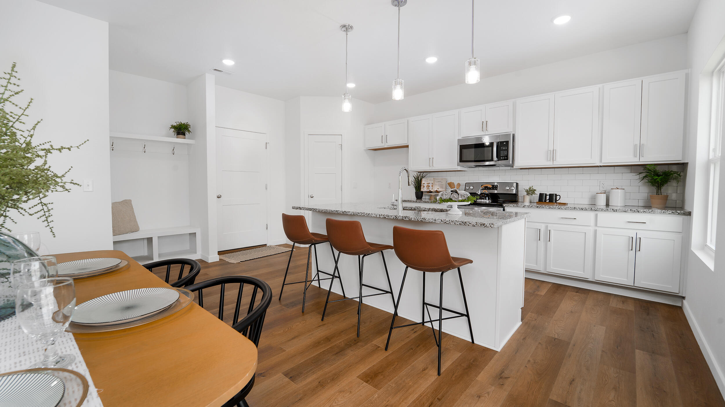 3949 East Fieldcrest Court Property Photo 2