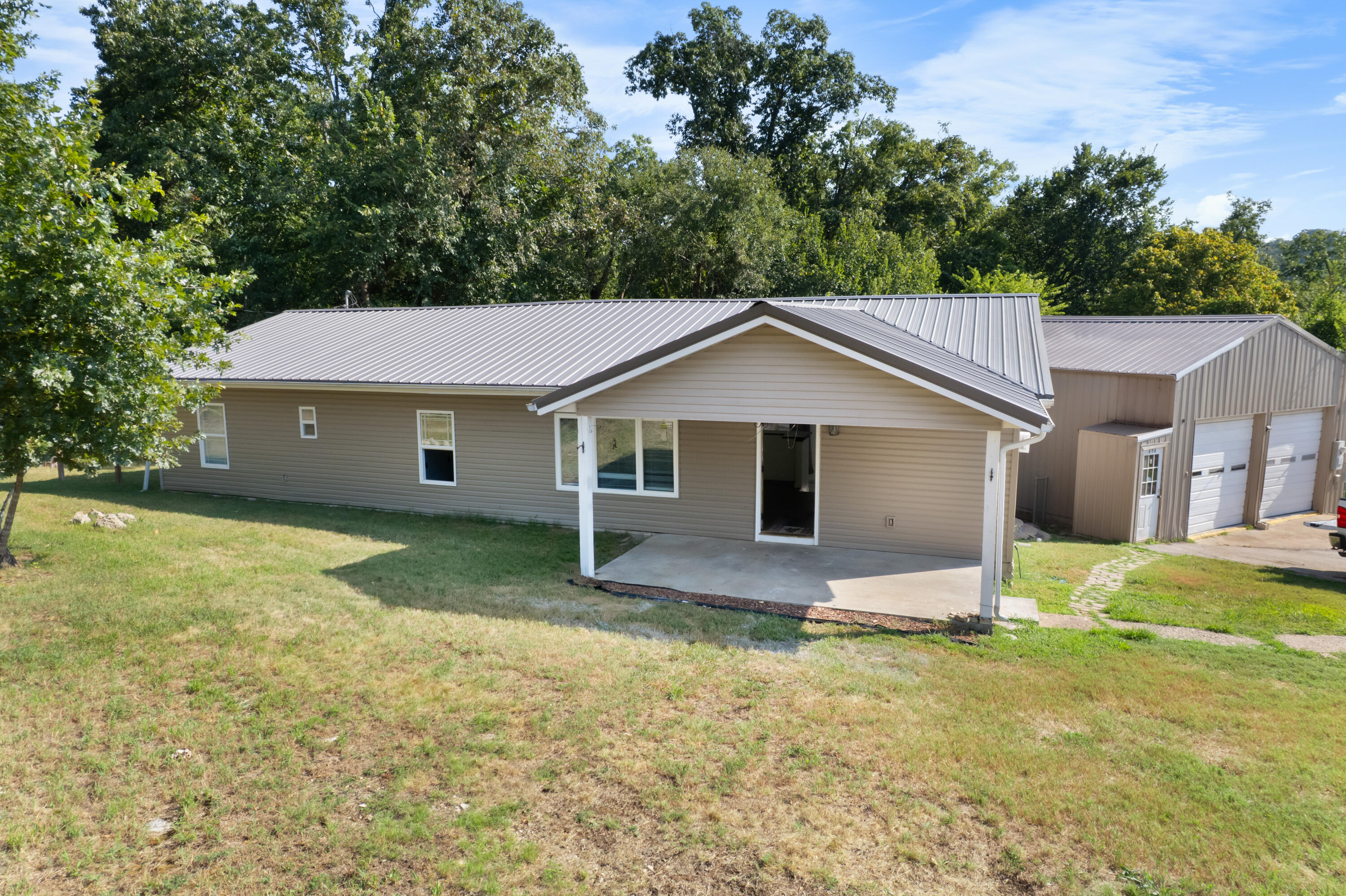 610 Kimberly Creek Road Property Photo 2