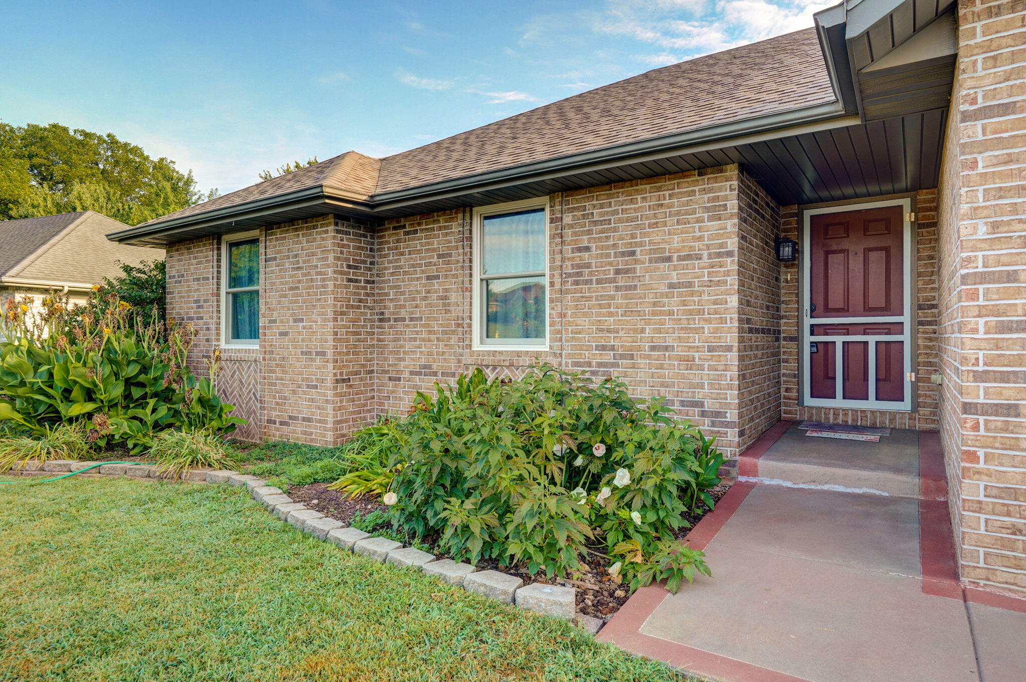 4320 South Eldon Avenue Property Photo 4